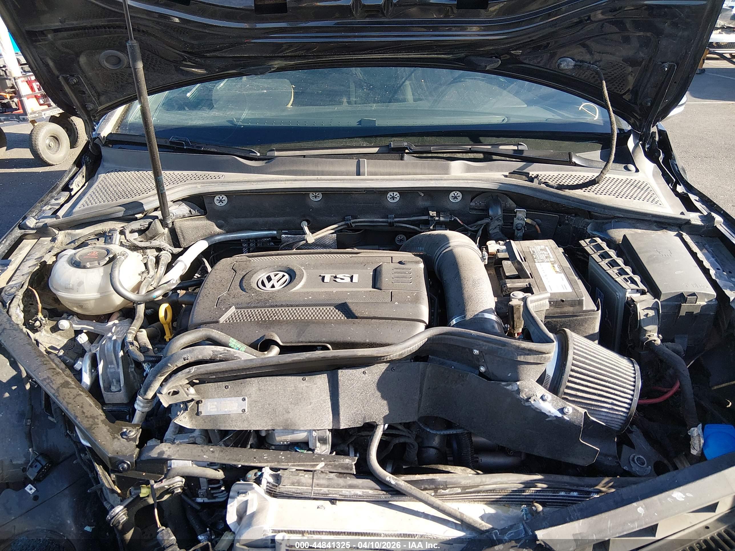 VOLKSWAGEN GOLF image 10