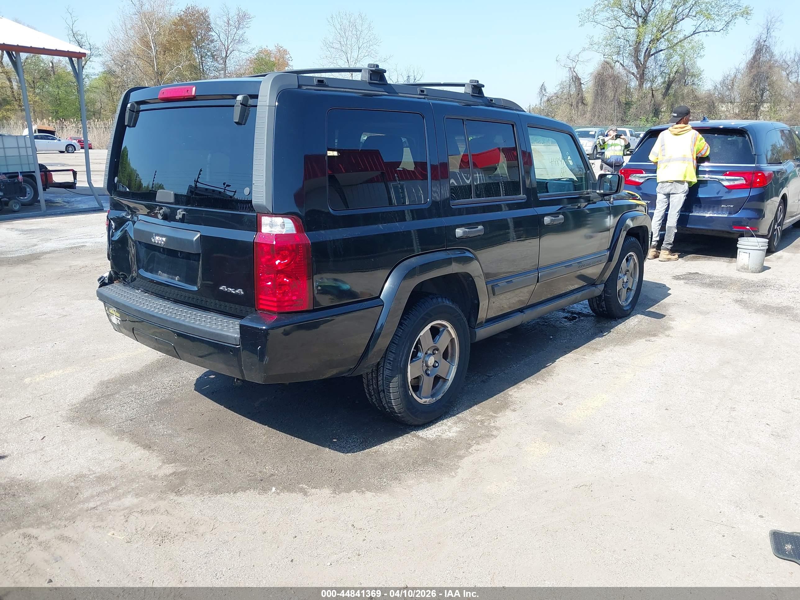 JEEP COMMANDER image 4