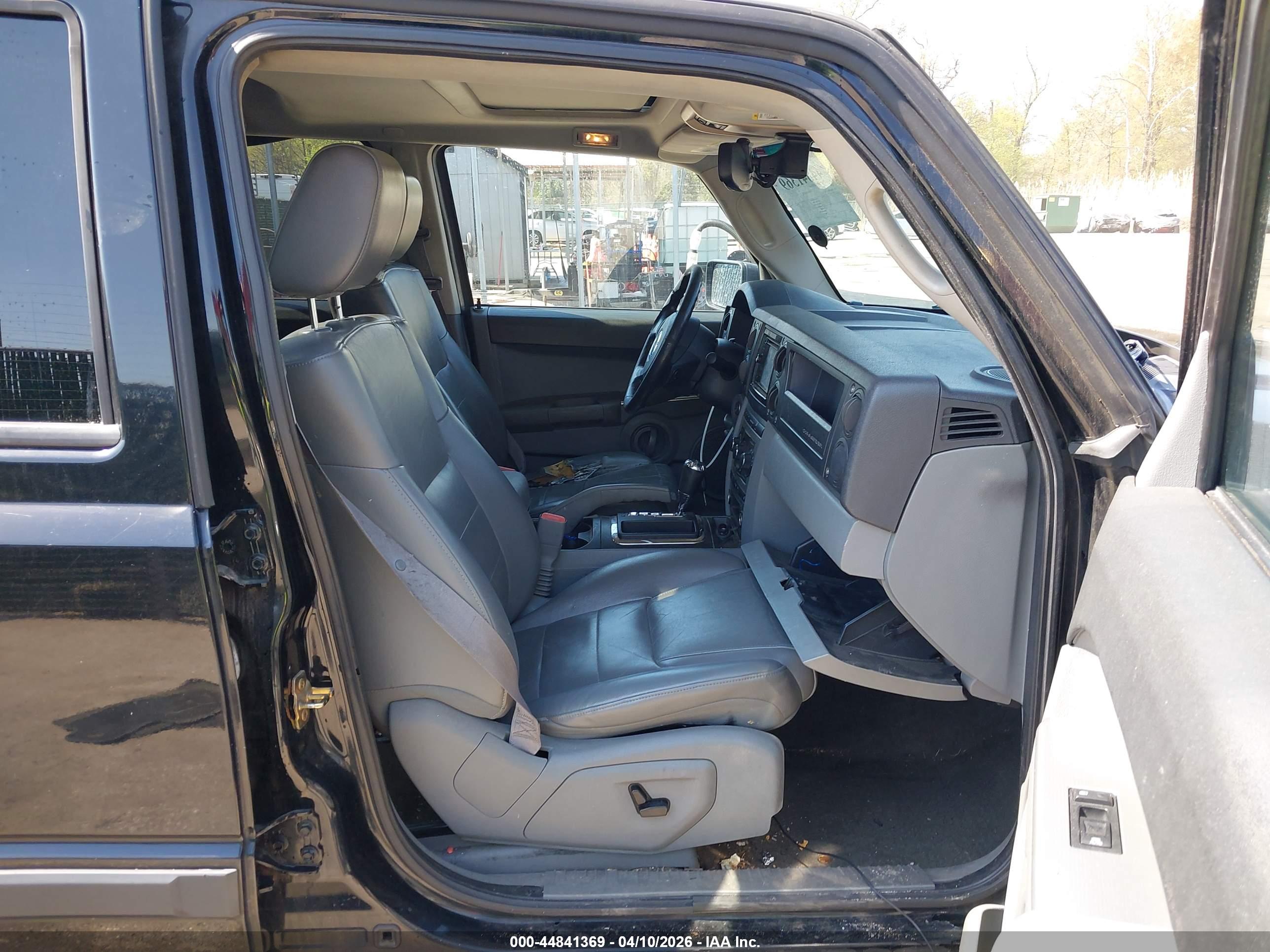 JEEP COMMANDER image 5