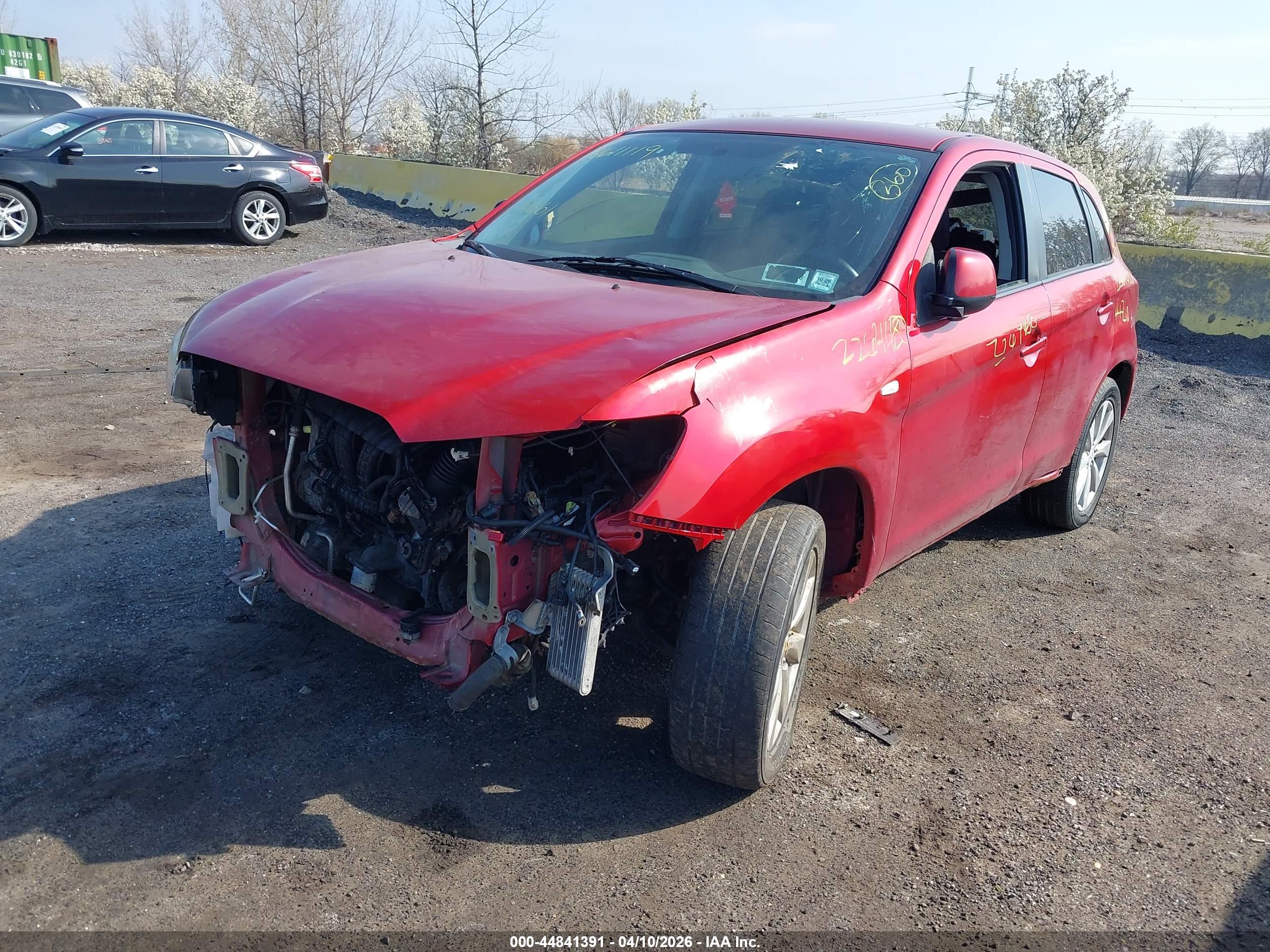 MITSUBISHI OUTLANDER image 6