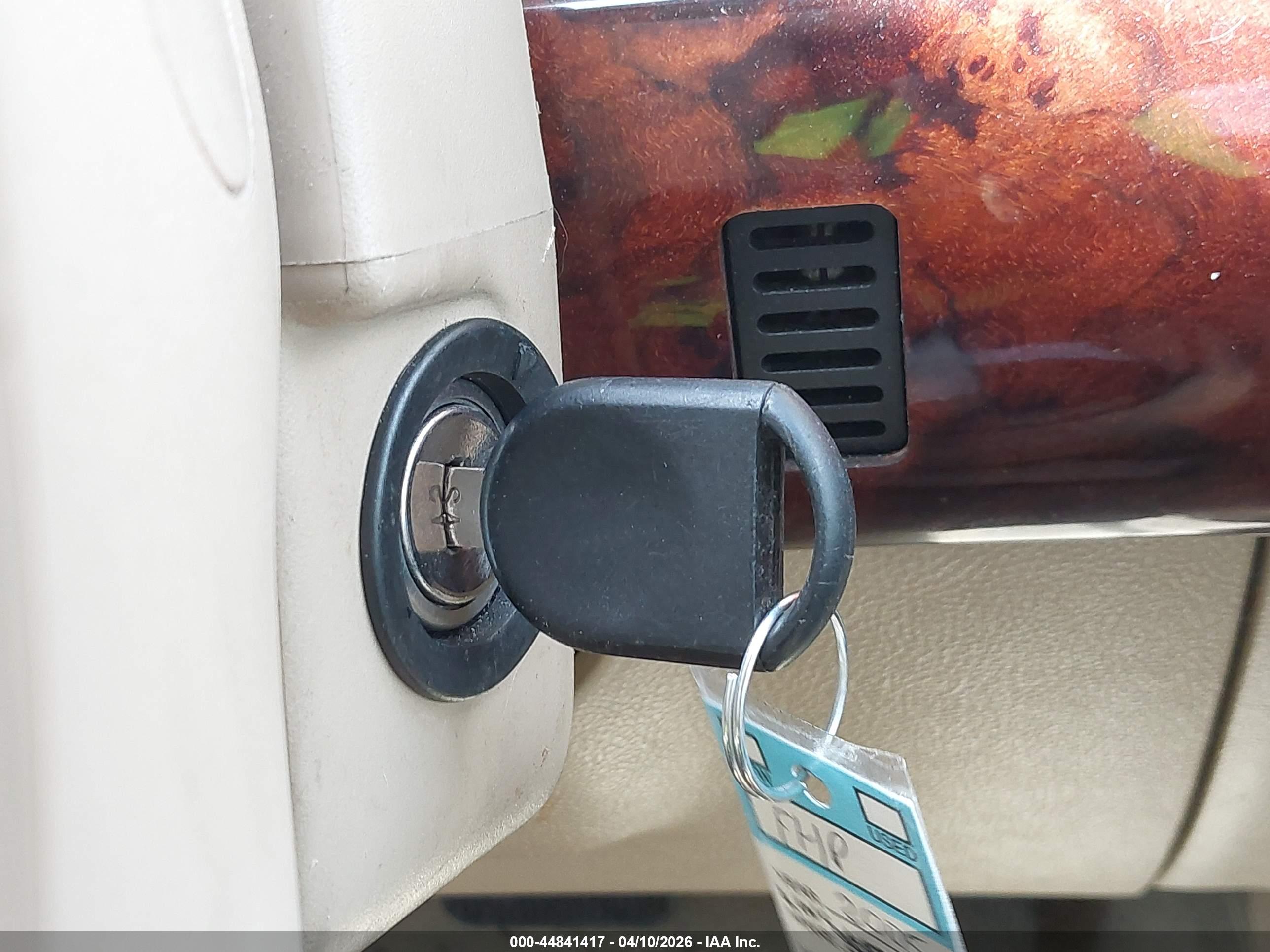 LINCOLN NAVIGATOR image 11
