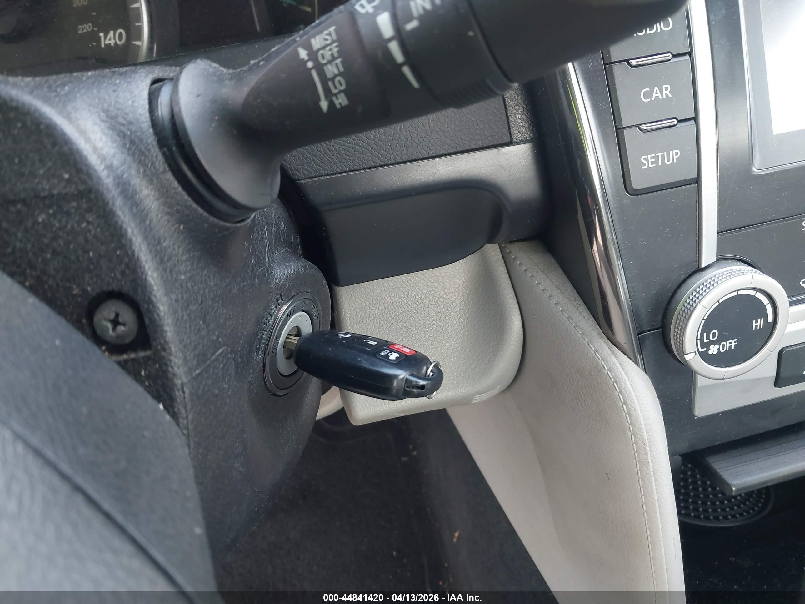 TOYOTA CAMRY image 11