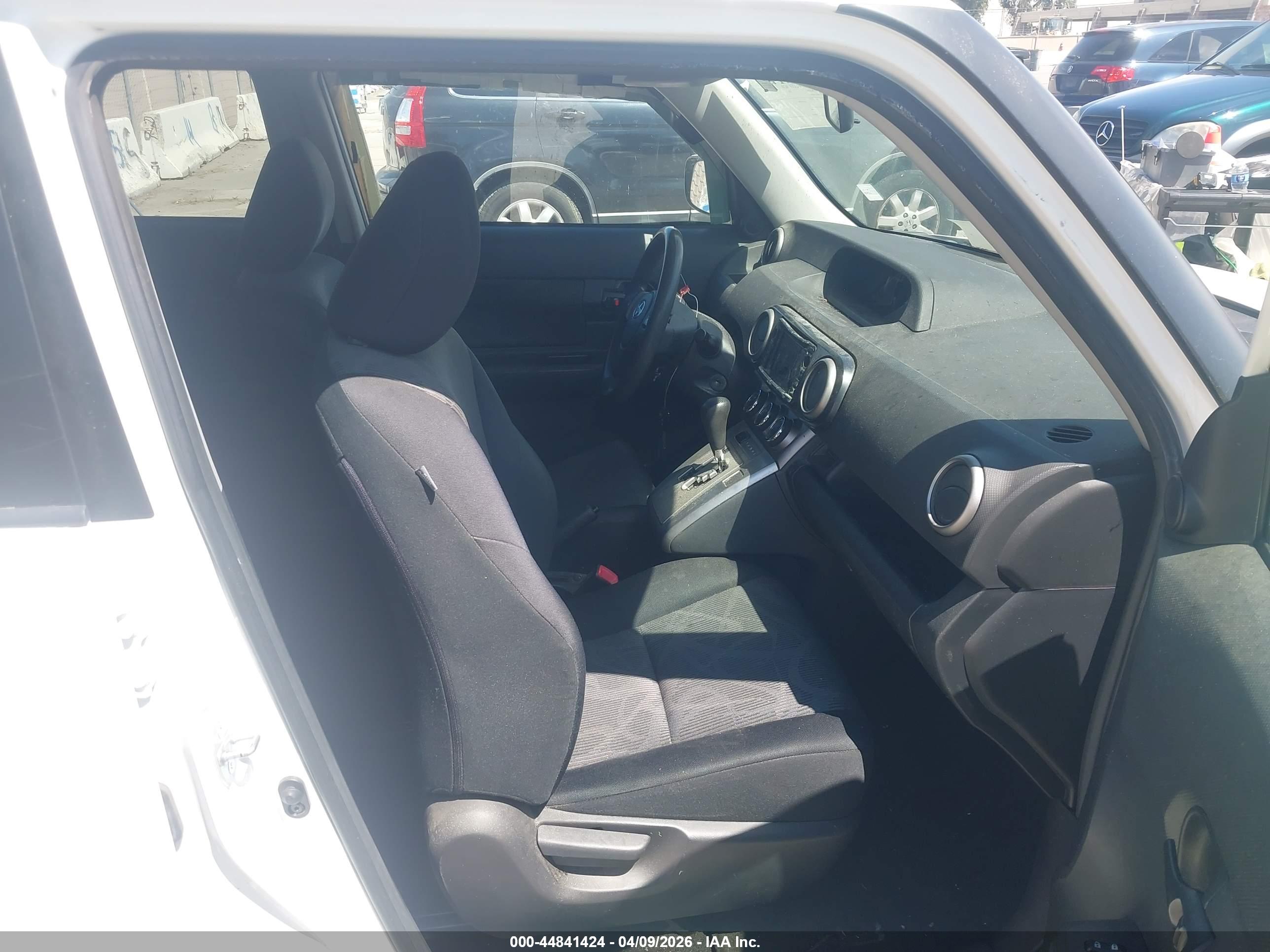 SCION XB image 5