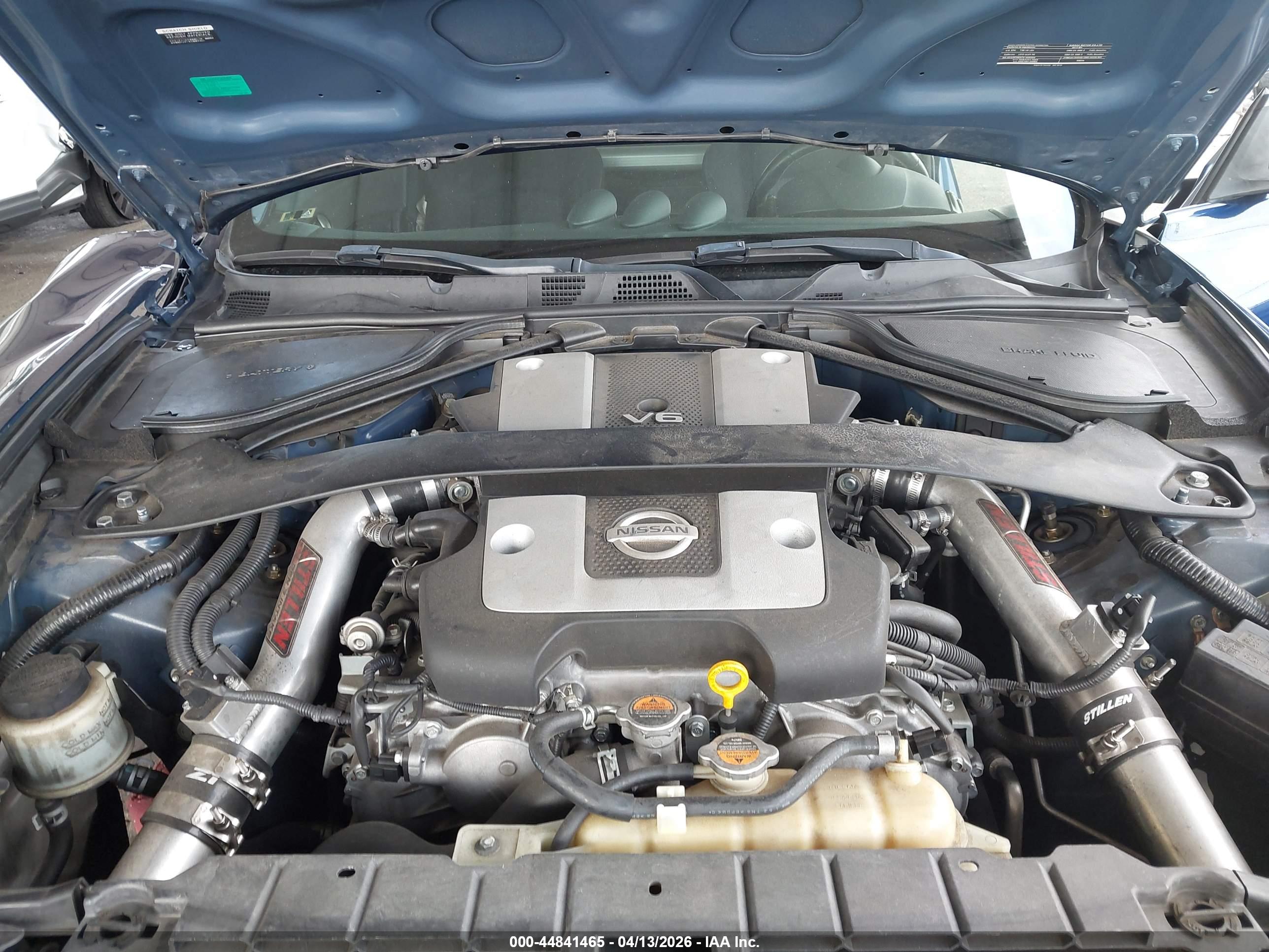 NISSAN 370Z image 10