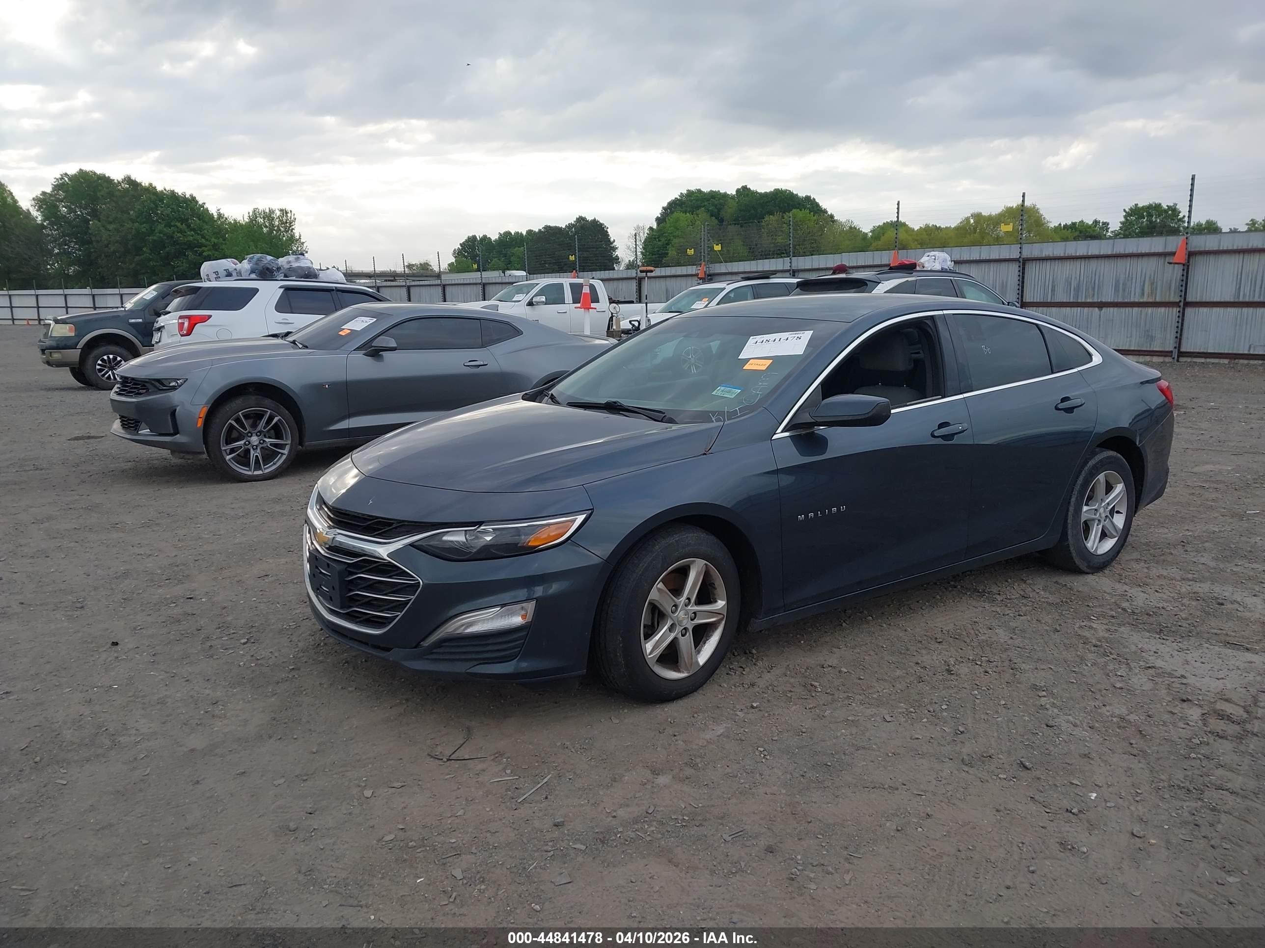 CHEVROLET MALIBU image 2