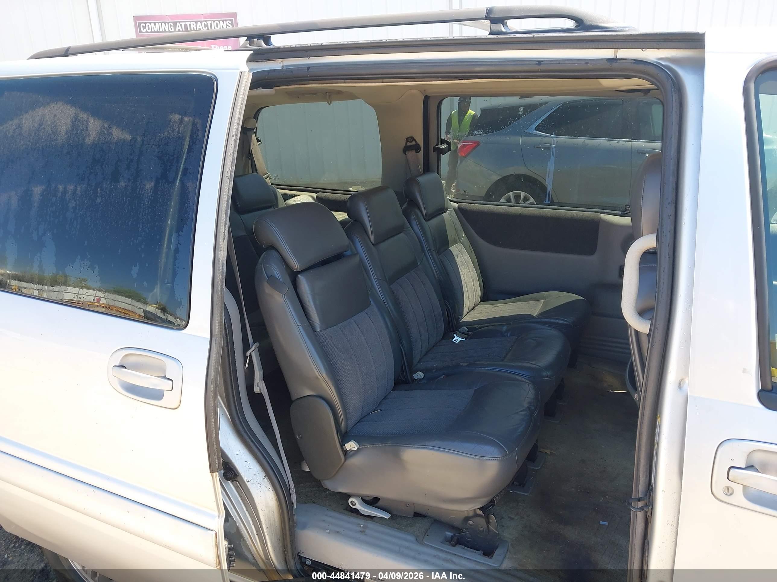 CHEVROLET VENTURE image 8