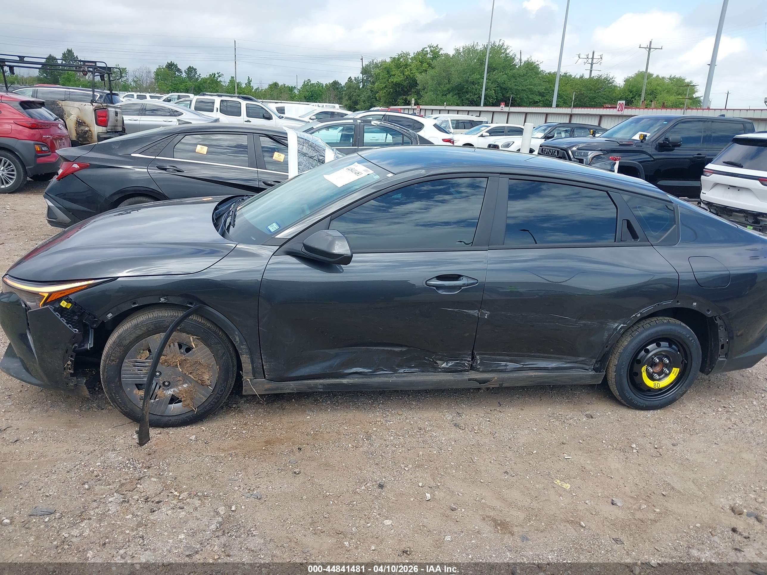 KIA K4 image 6