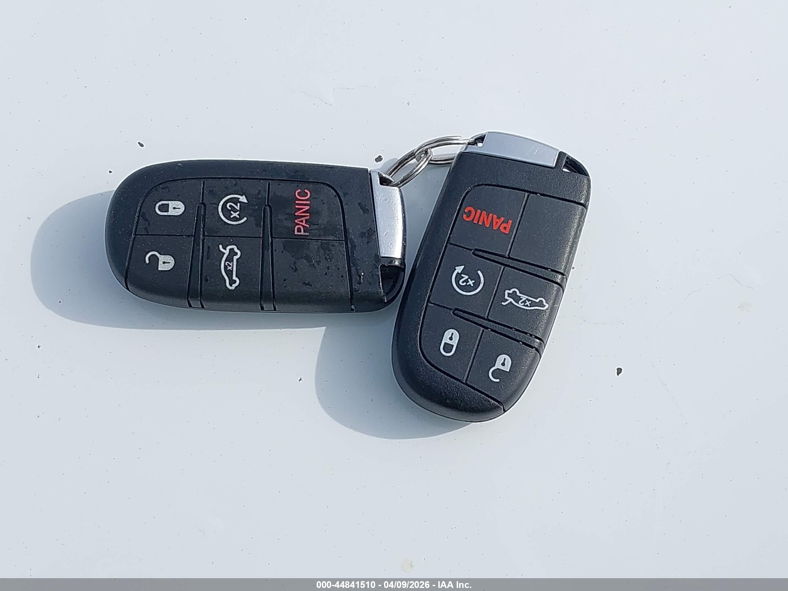 CHRYSLER 300 image 11