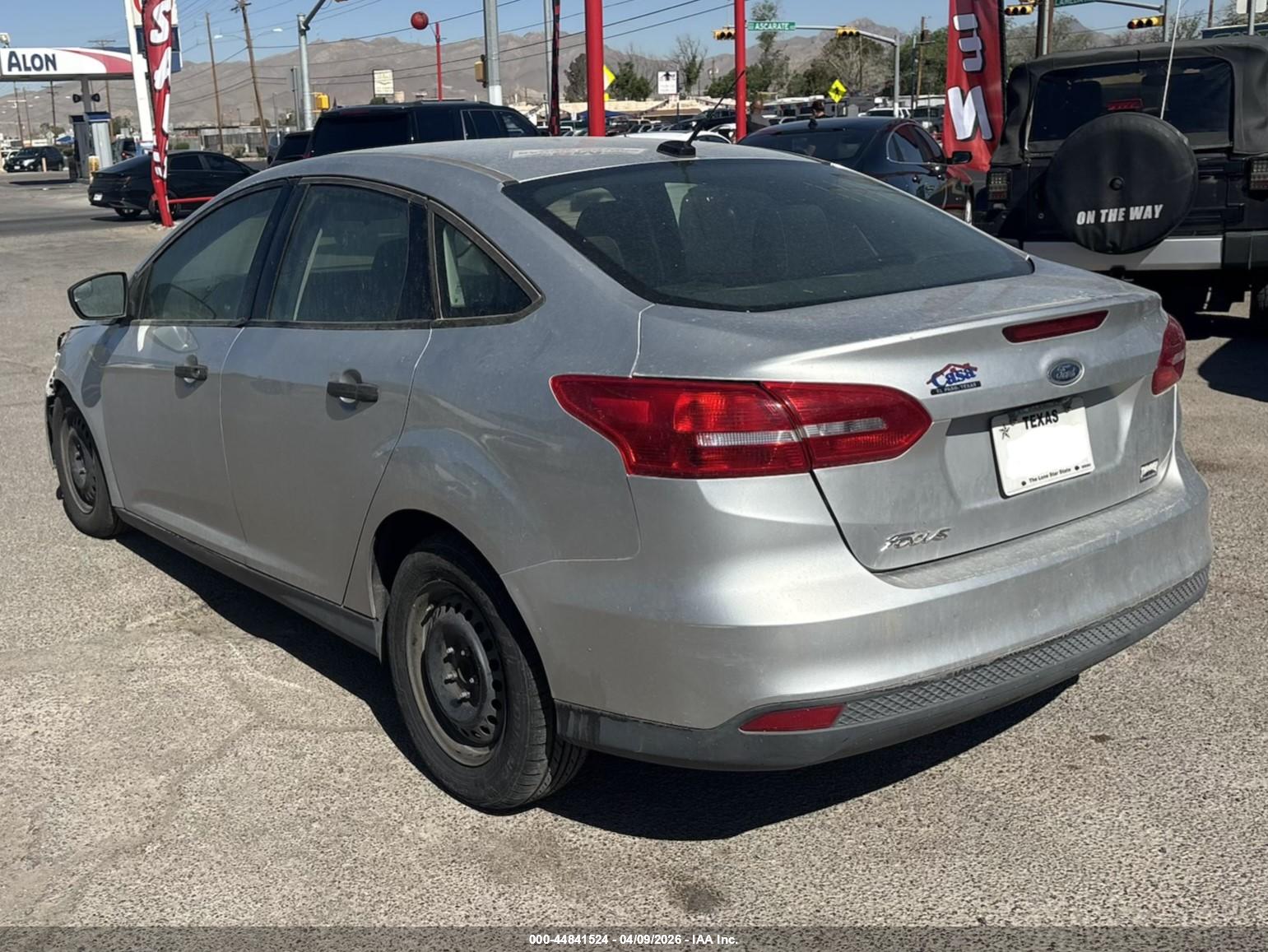 FORD FOCUS image 3