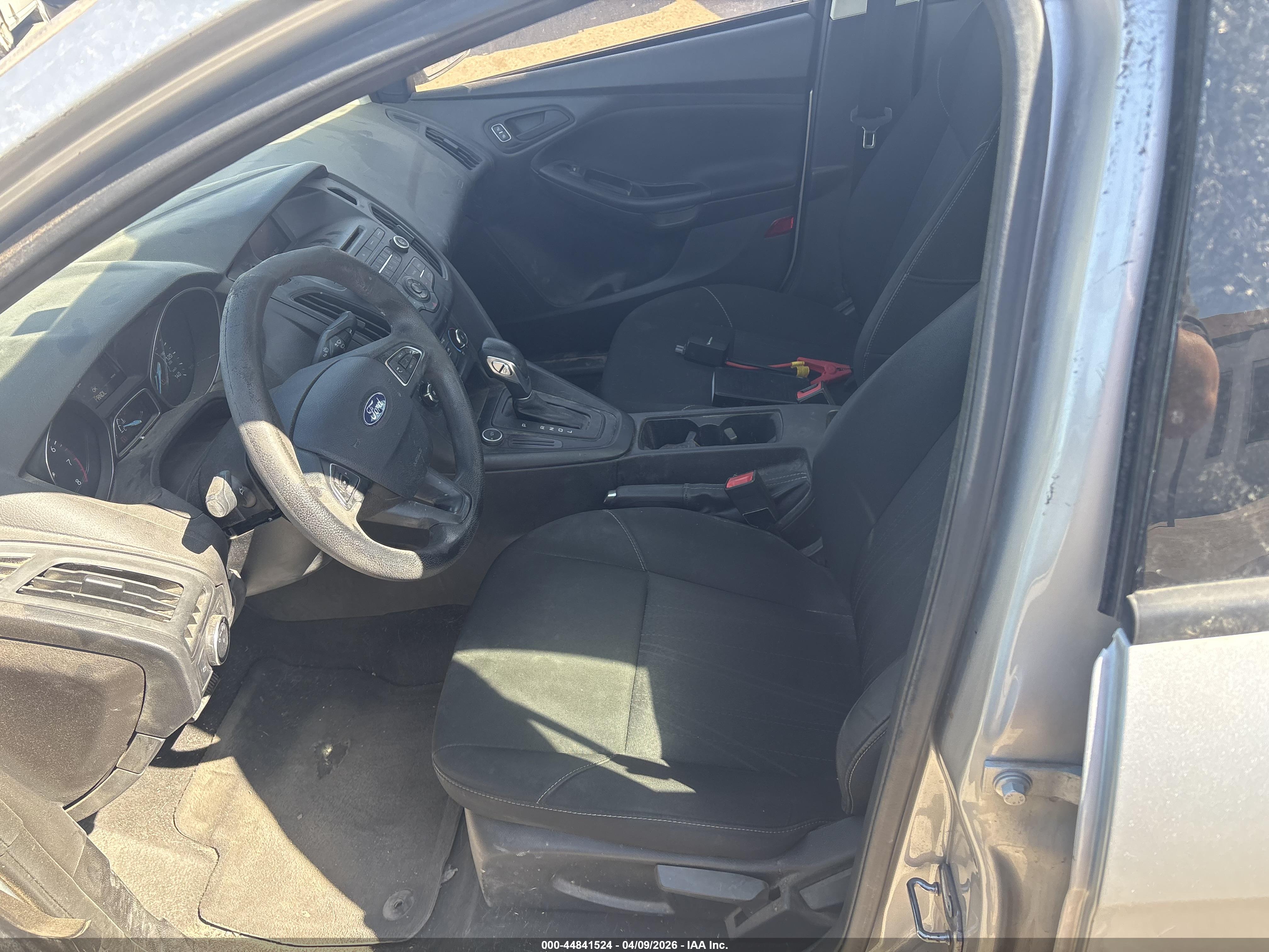 FORD FOCUS image 5