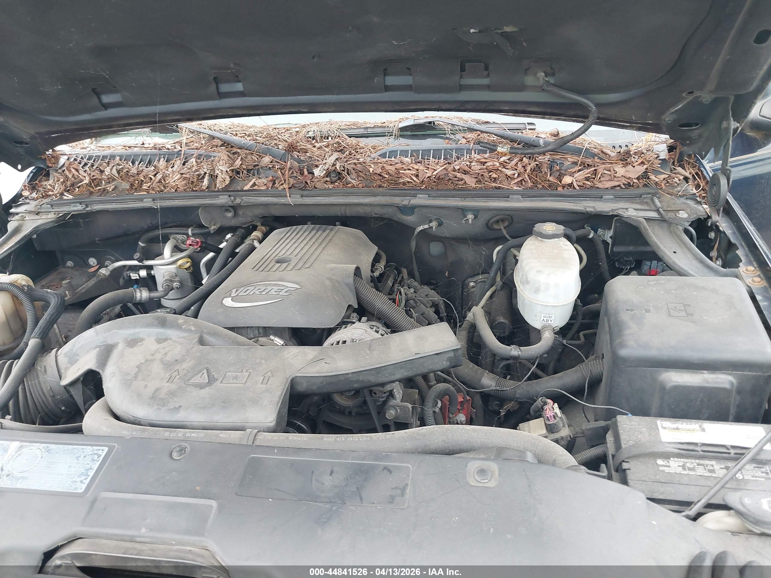 CHEVROLET TAHOE image 10