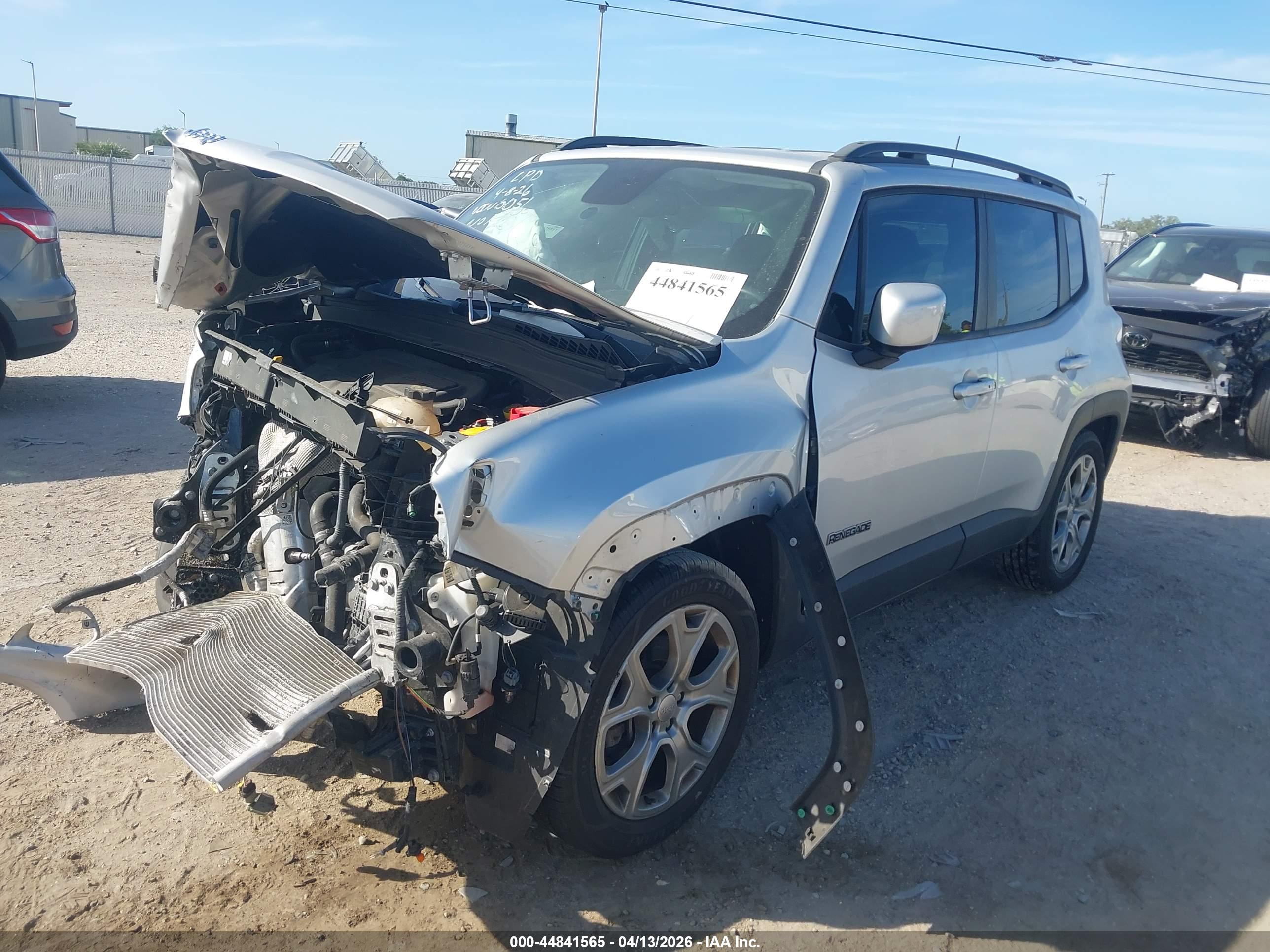 JEEP RENEGADE image 2