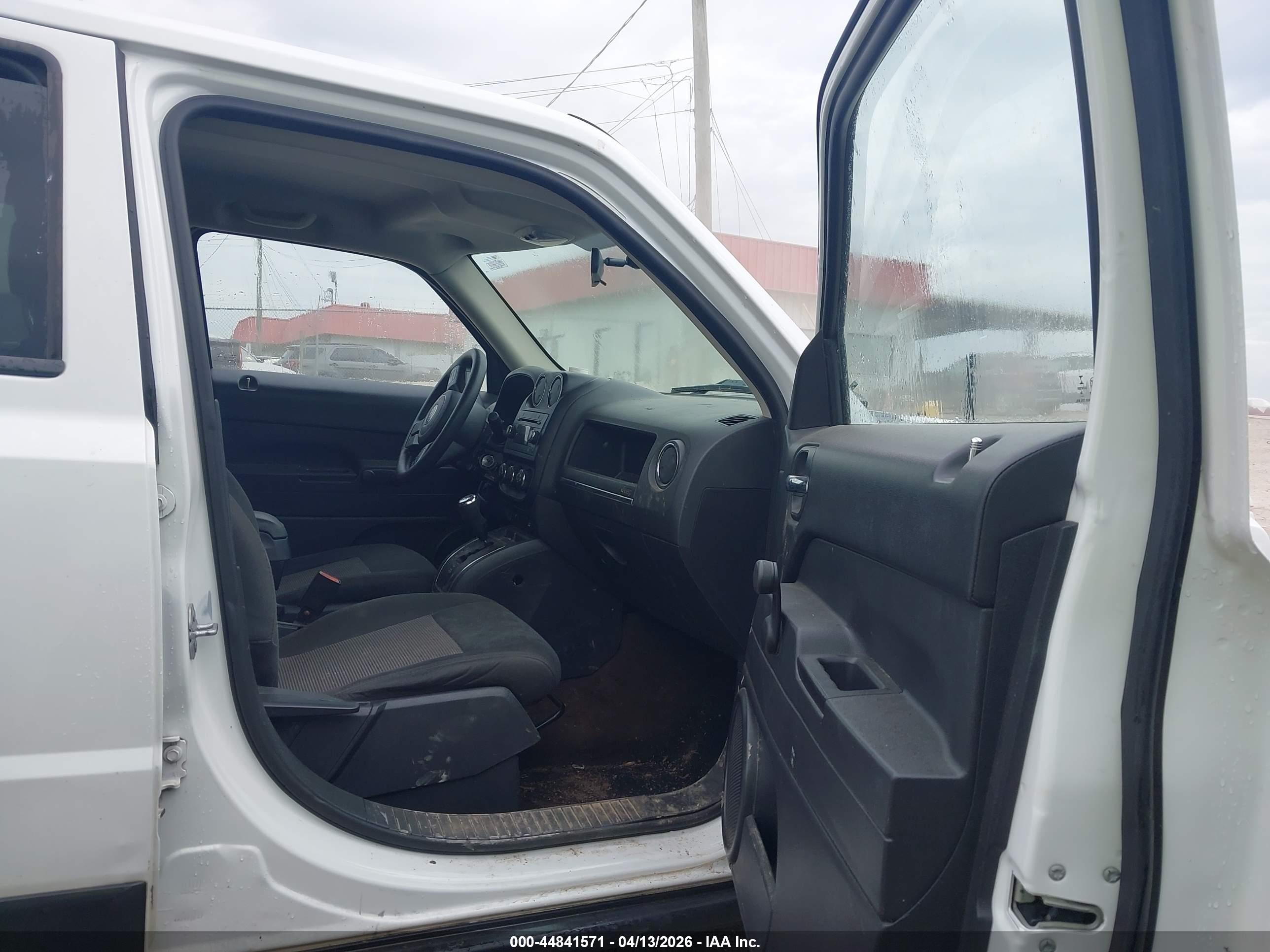 JEEP PATRIOT image 5