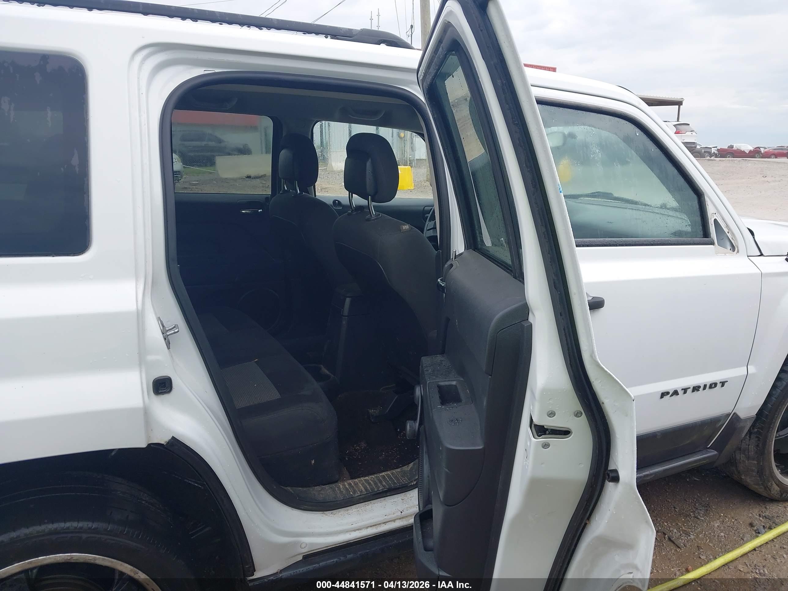JEEP PATRIOT image 8