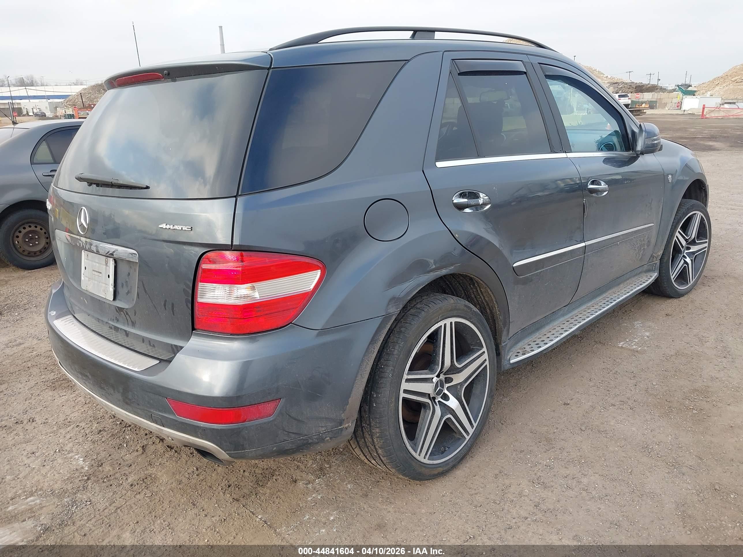 MERCEDES-BENZ ML image 4