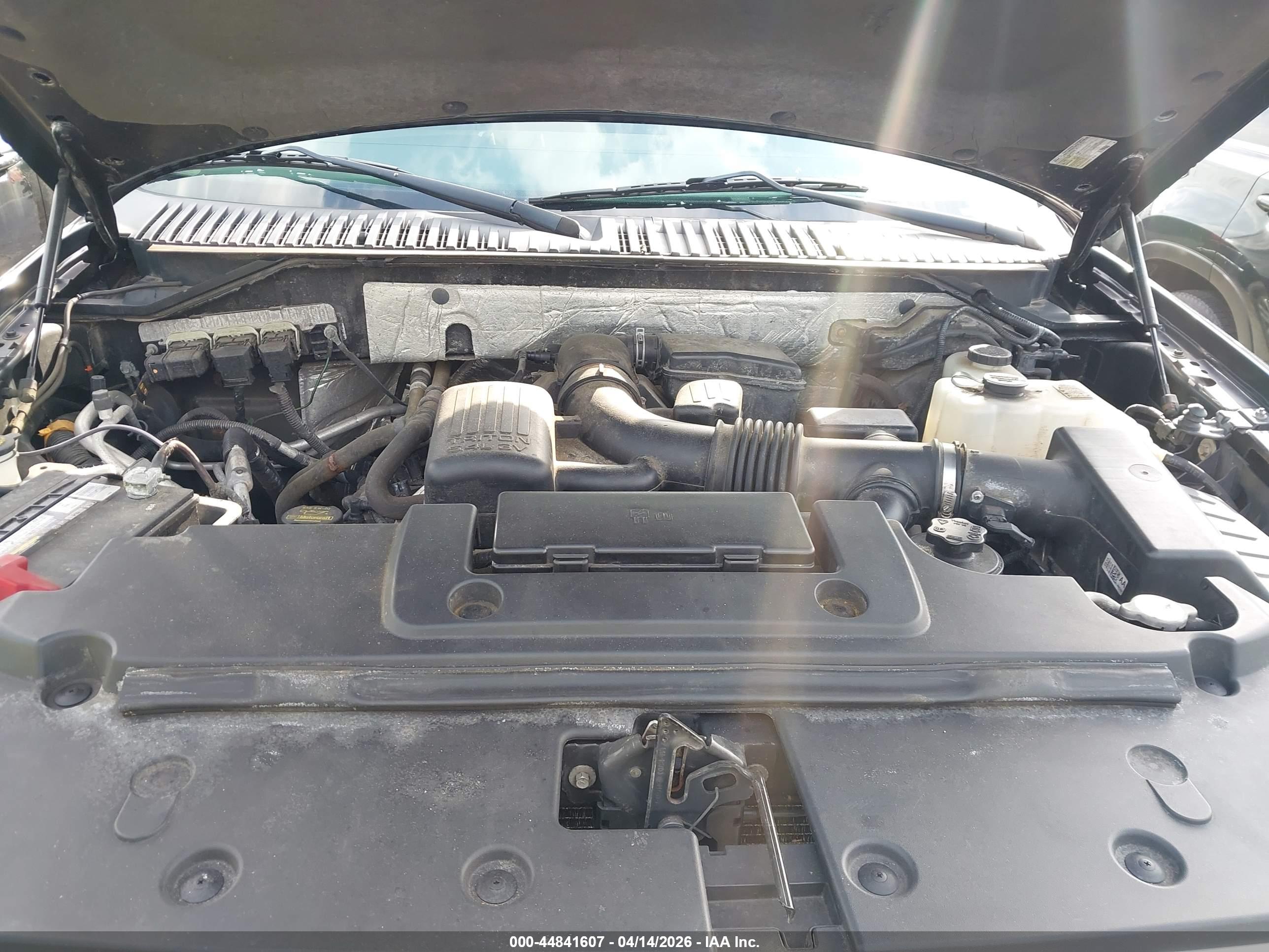 FORD EXPEDITION image 10