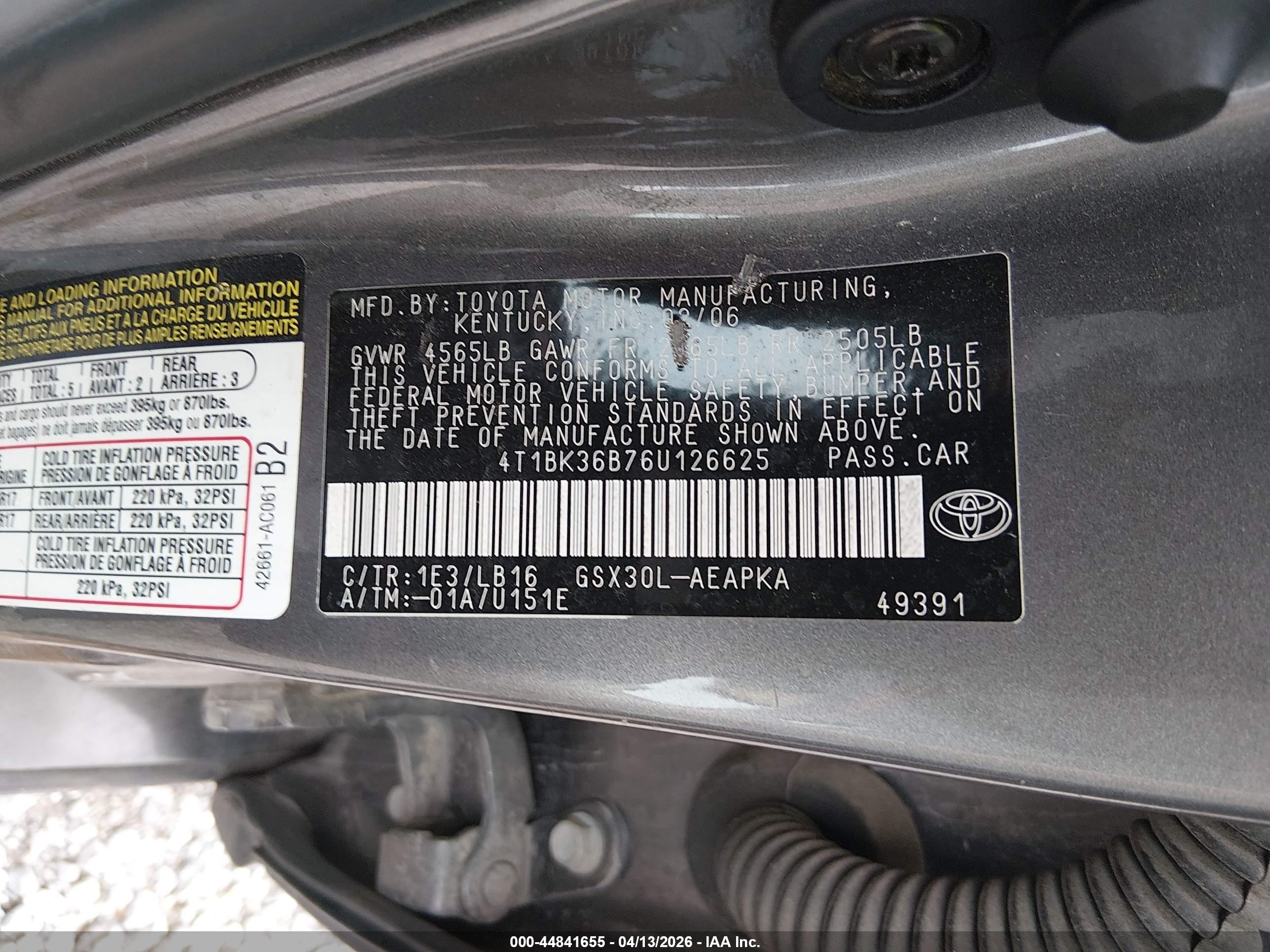 TOYOTA AVALON image 9