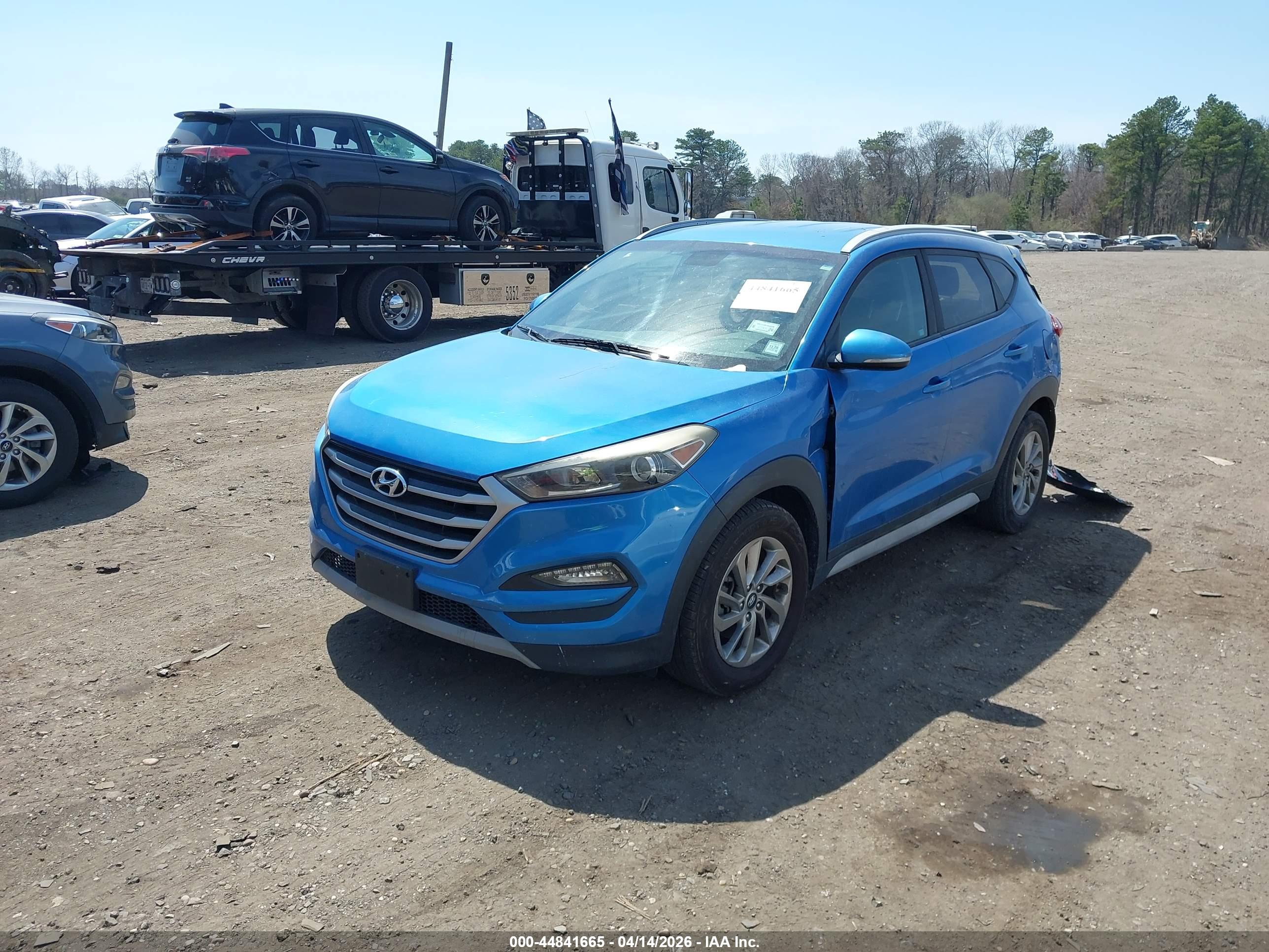 HYUNDAI TUCSON image 2