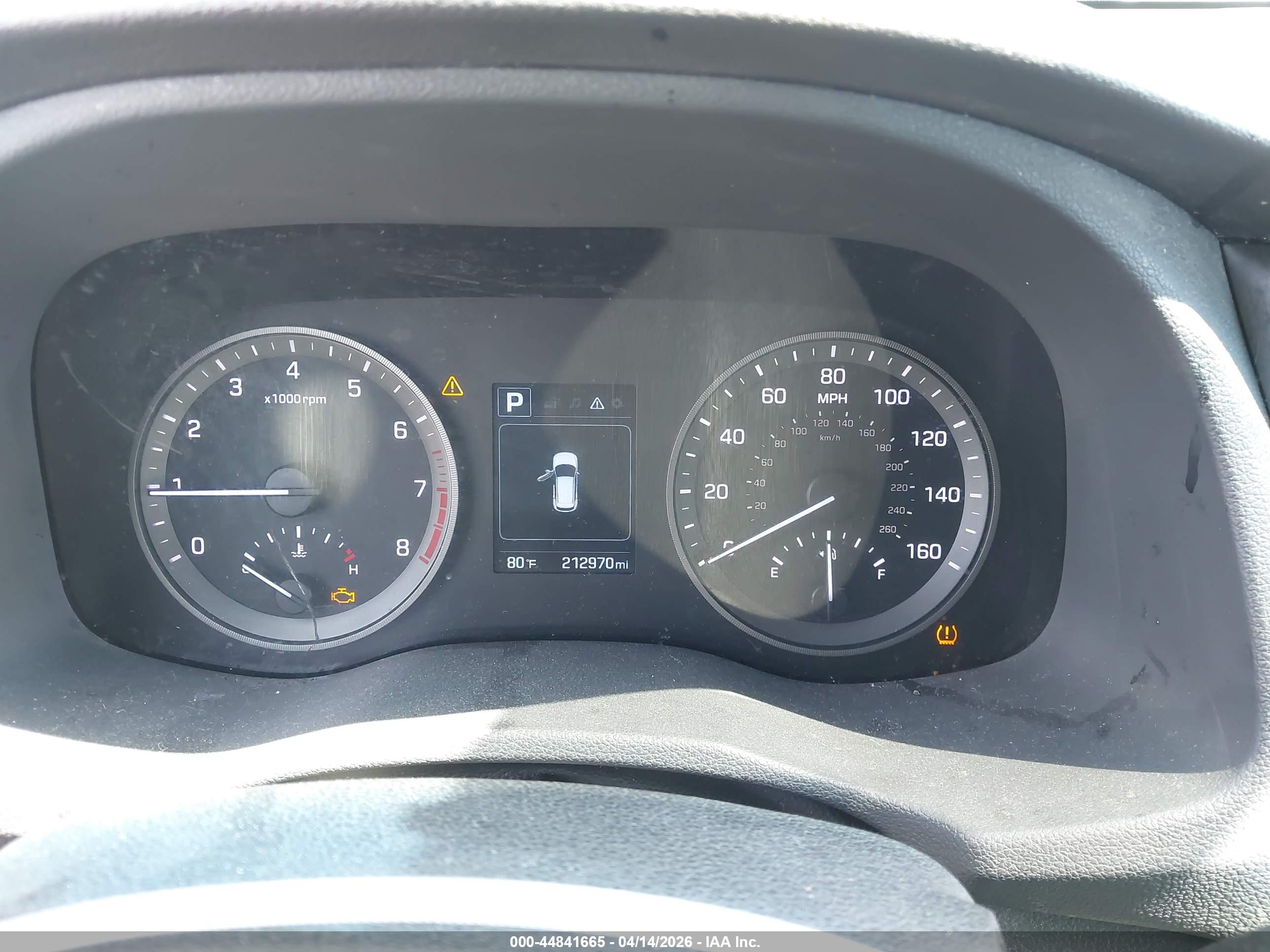 HYUNDAI TUCSON image 7