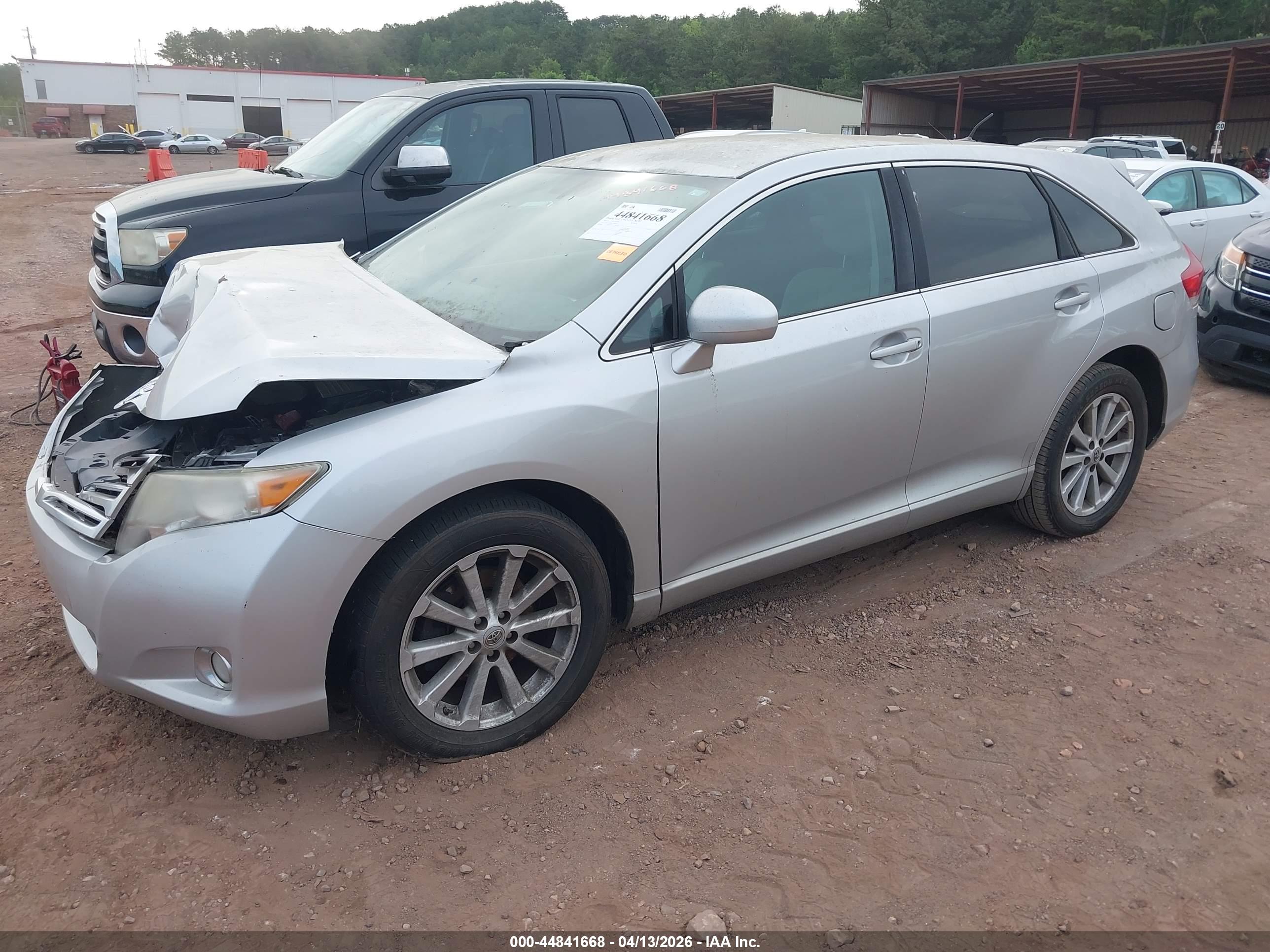 TOYOTA VENZA image 2