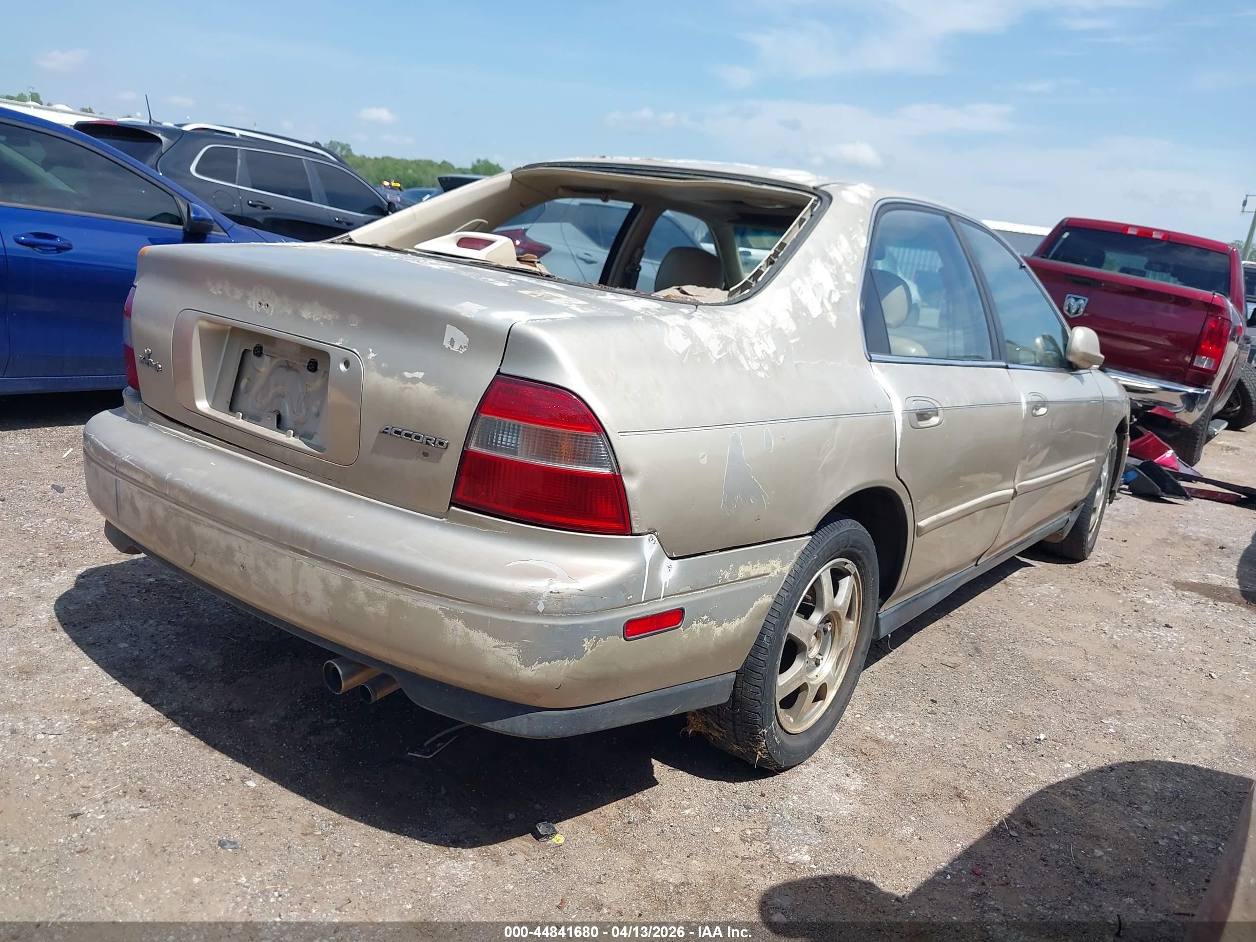 HONDA ACCORD image 4