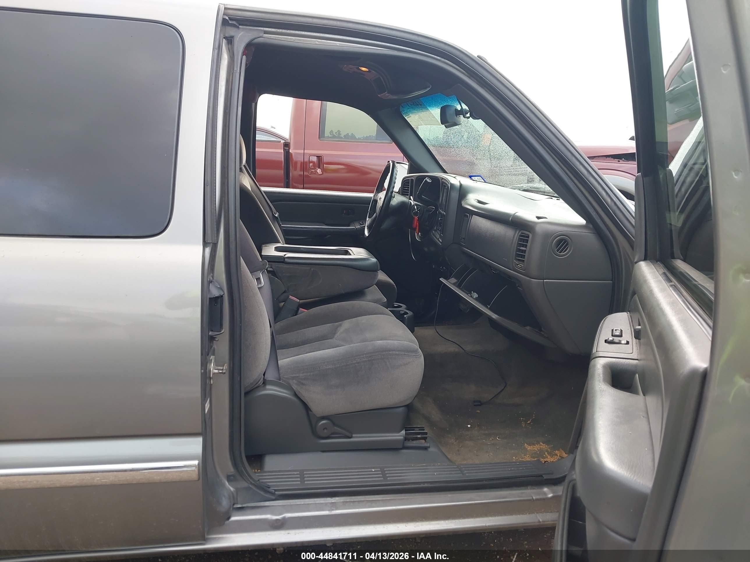 GMC SIERRA image 5