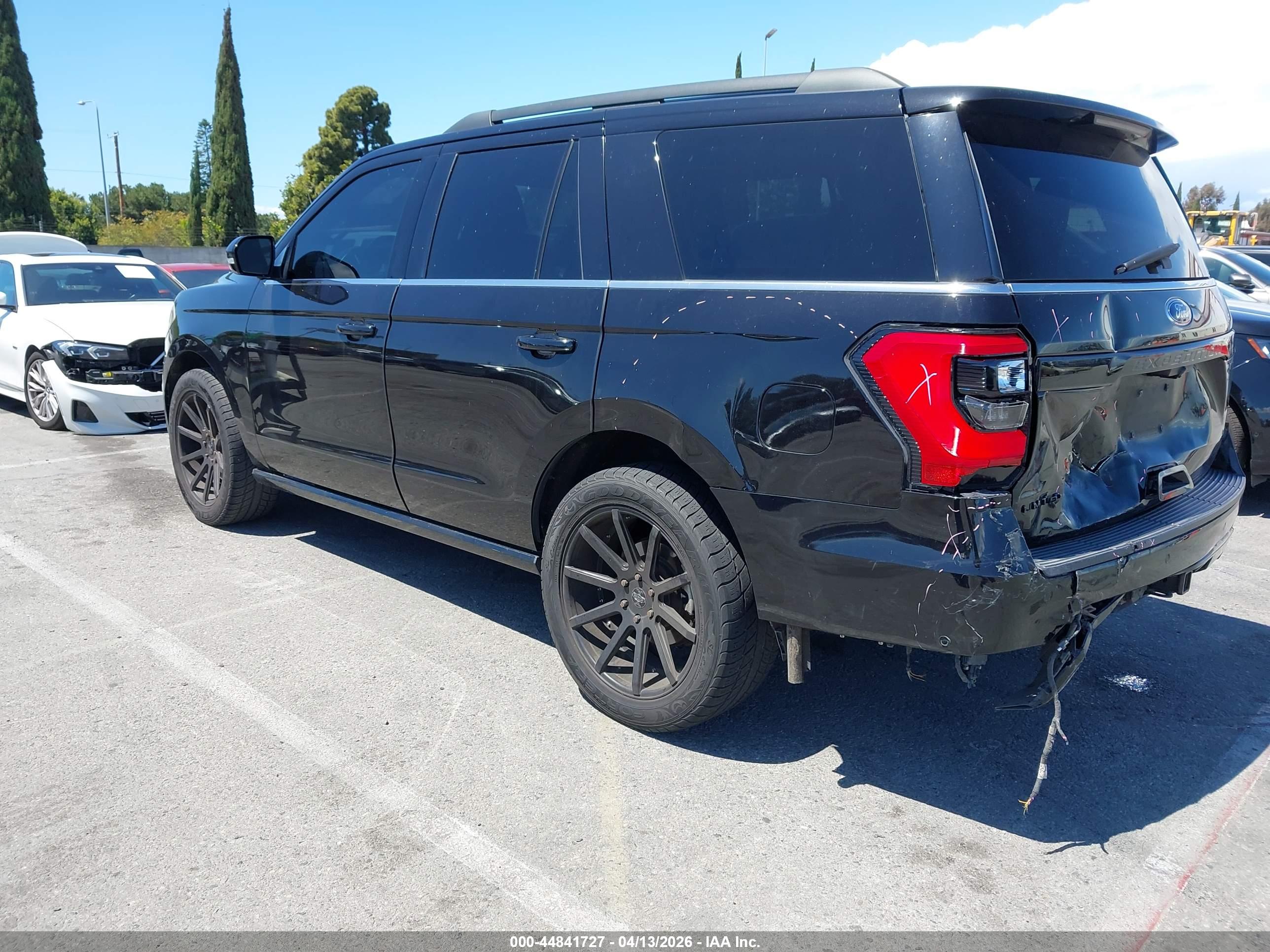 FORD EXPEDITION image 3