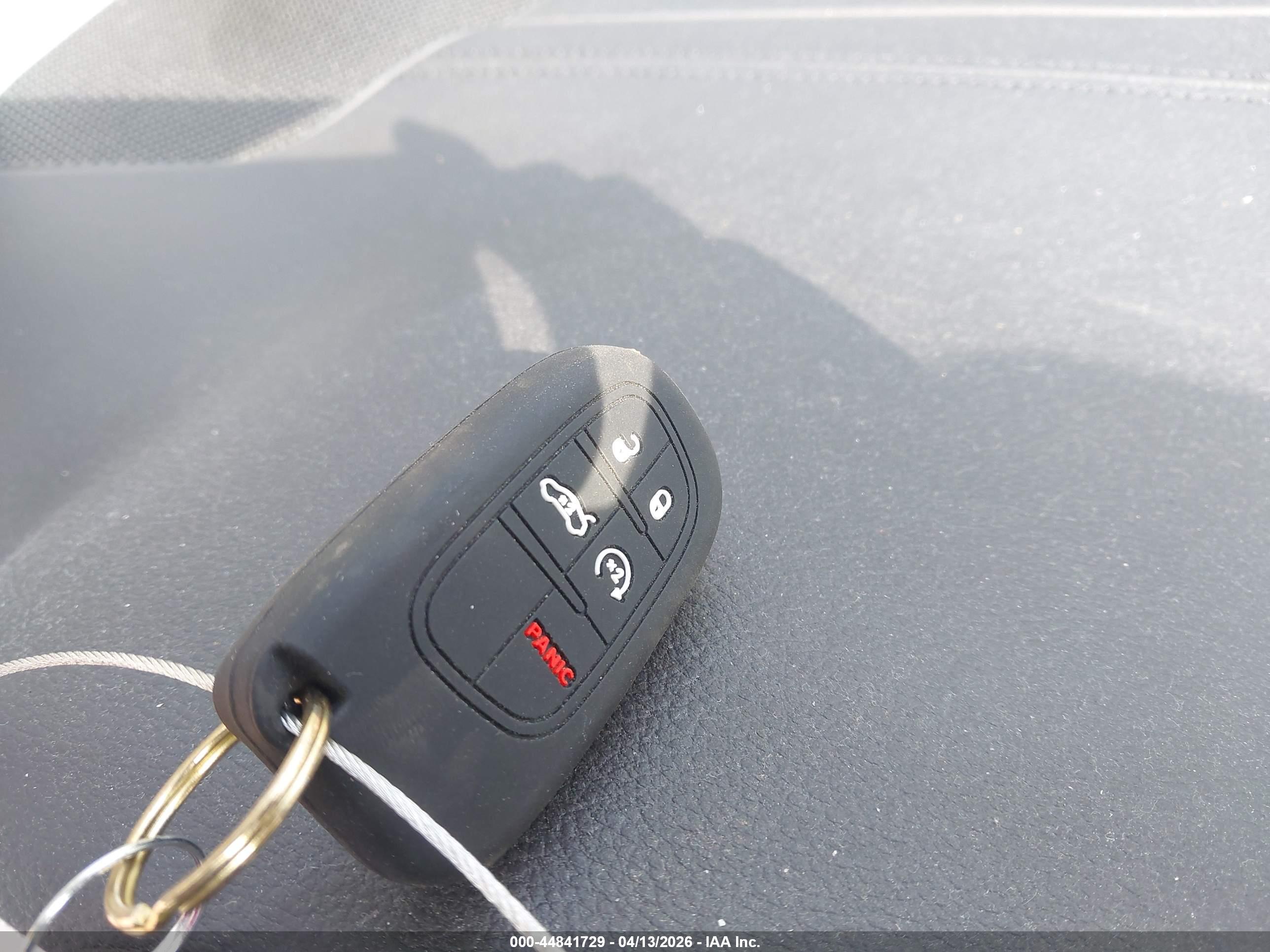 JEEP CHEROKEE image 11
