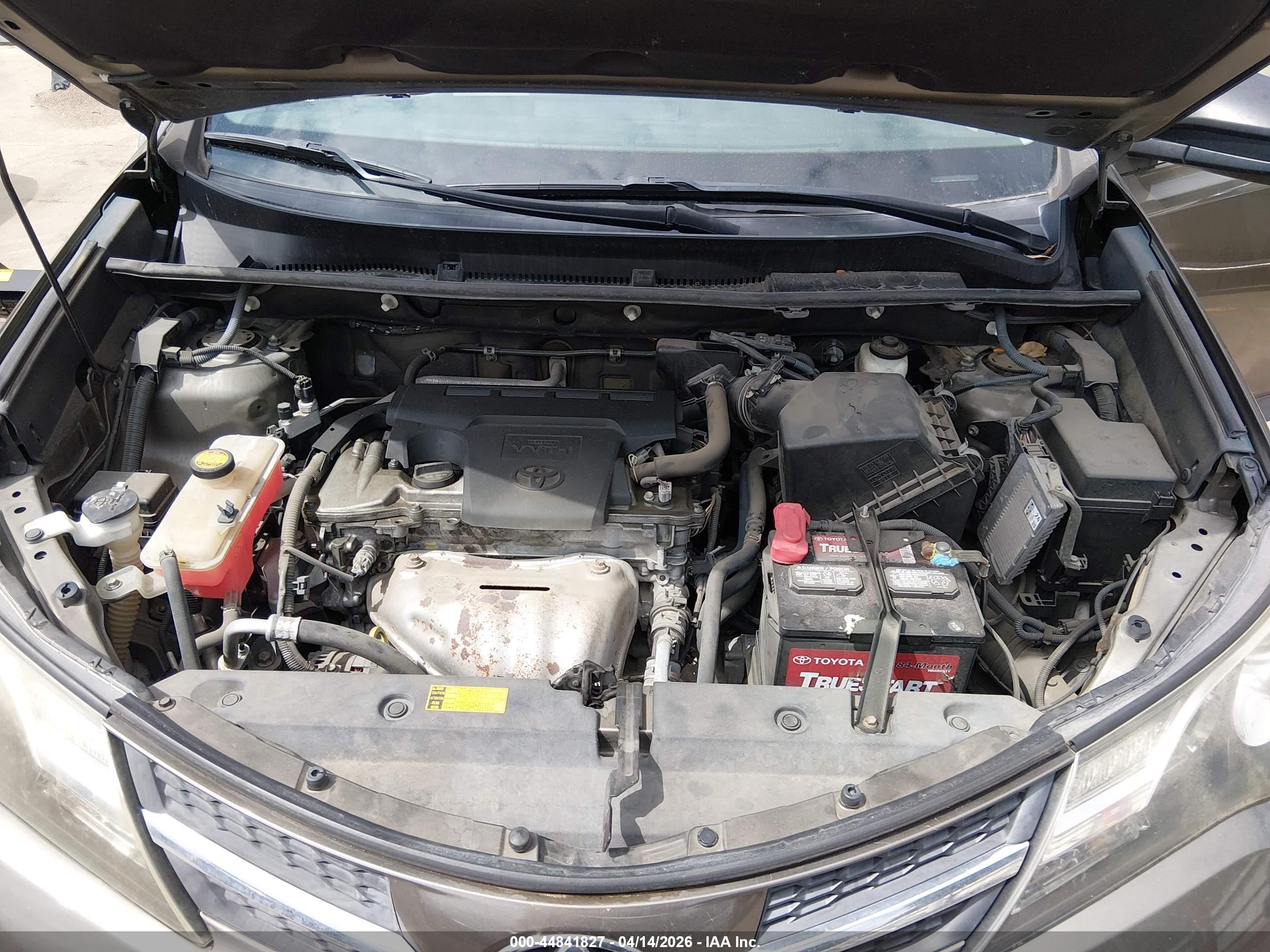 TOYOTA RAV4 image 10