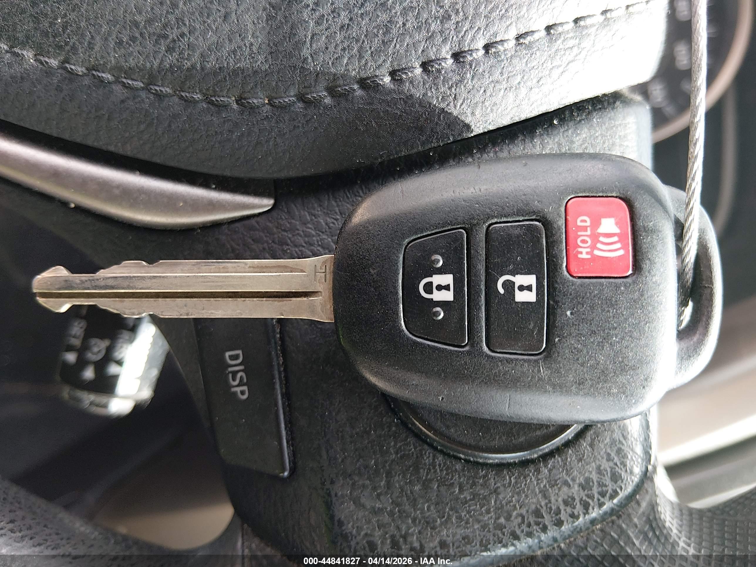 TOYOTA RAV4 image 11