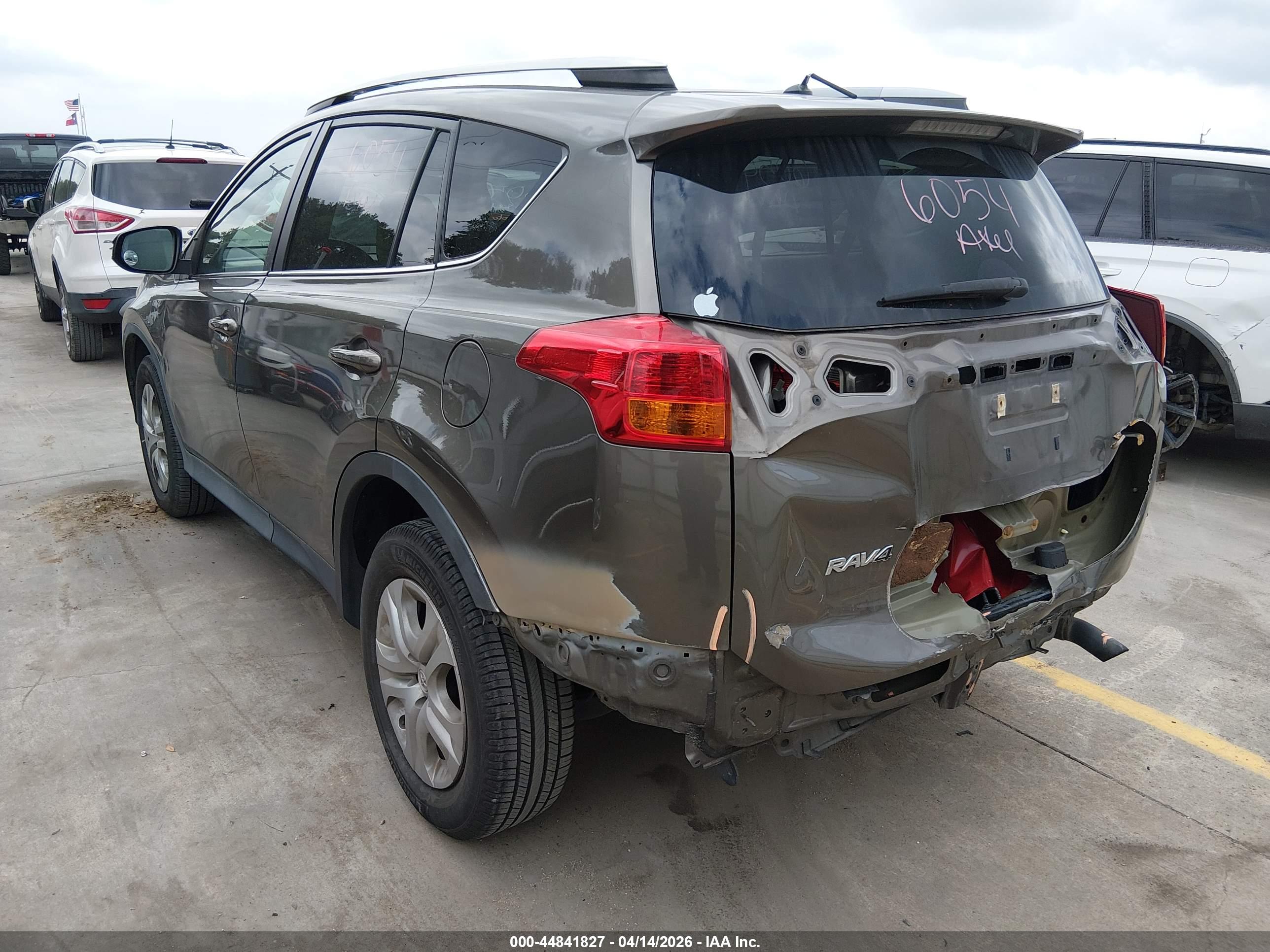 TOYOTA RAV4 image 3
