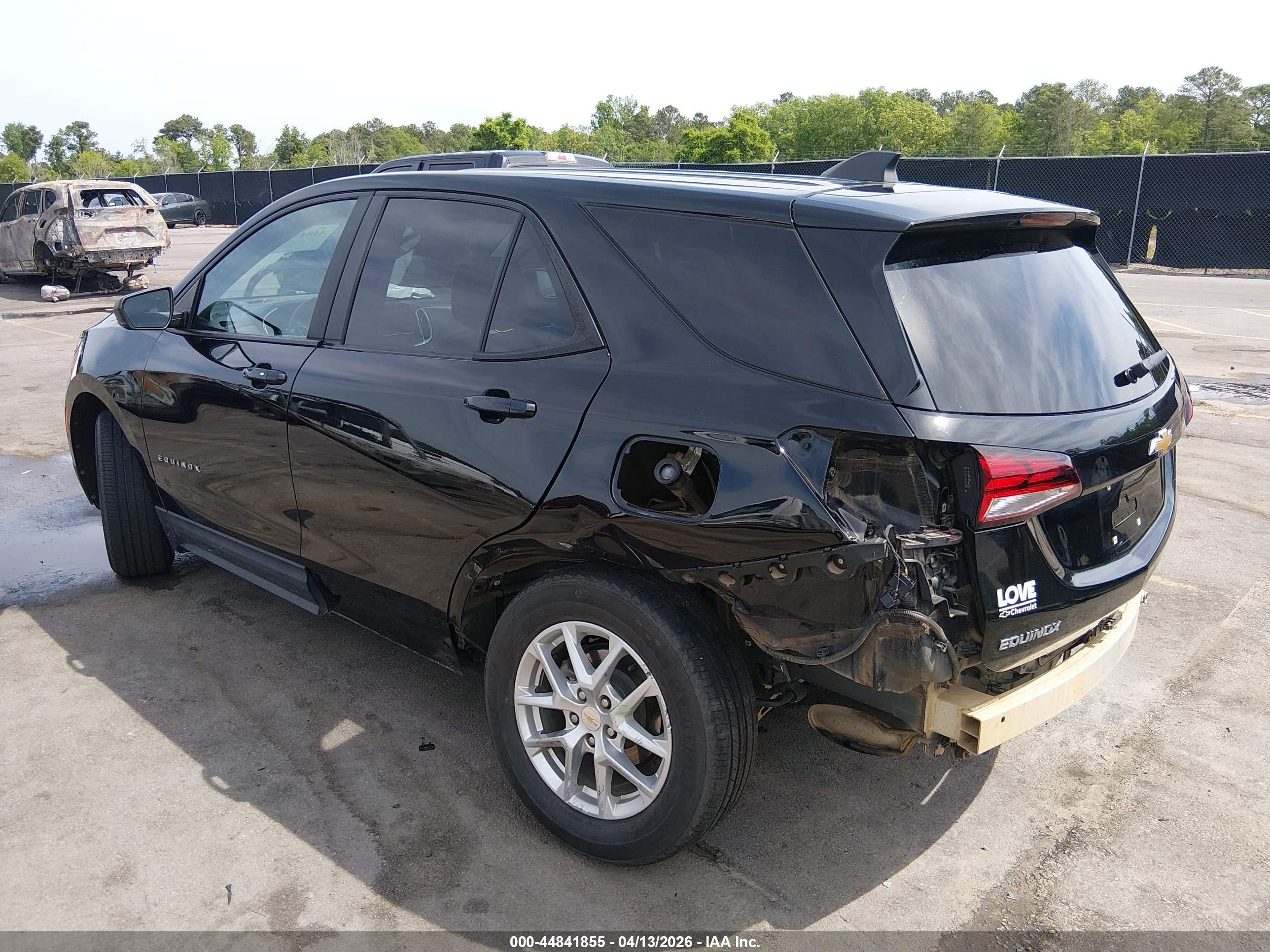 CHEVROLET EQUINOX image 3