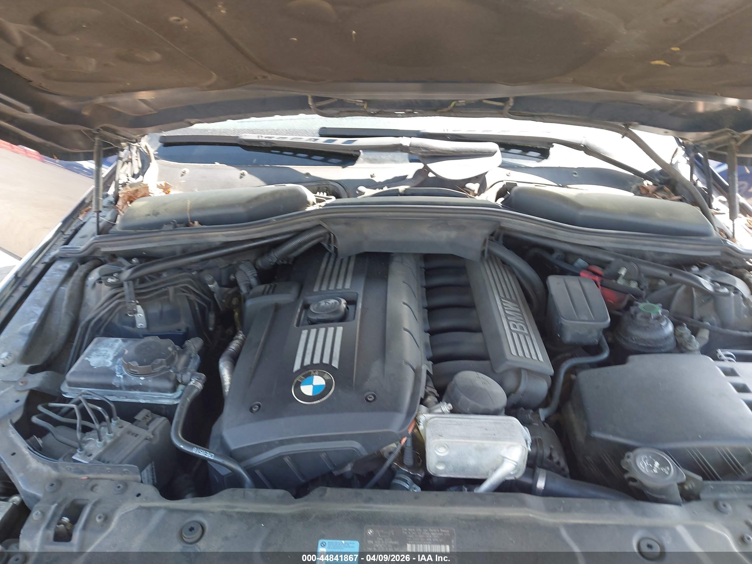 BMW 528I image 10