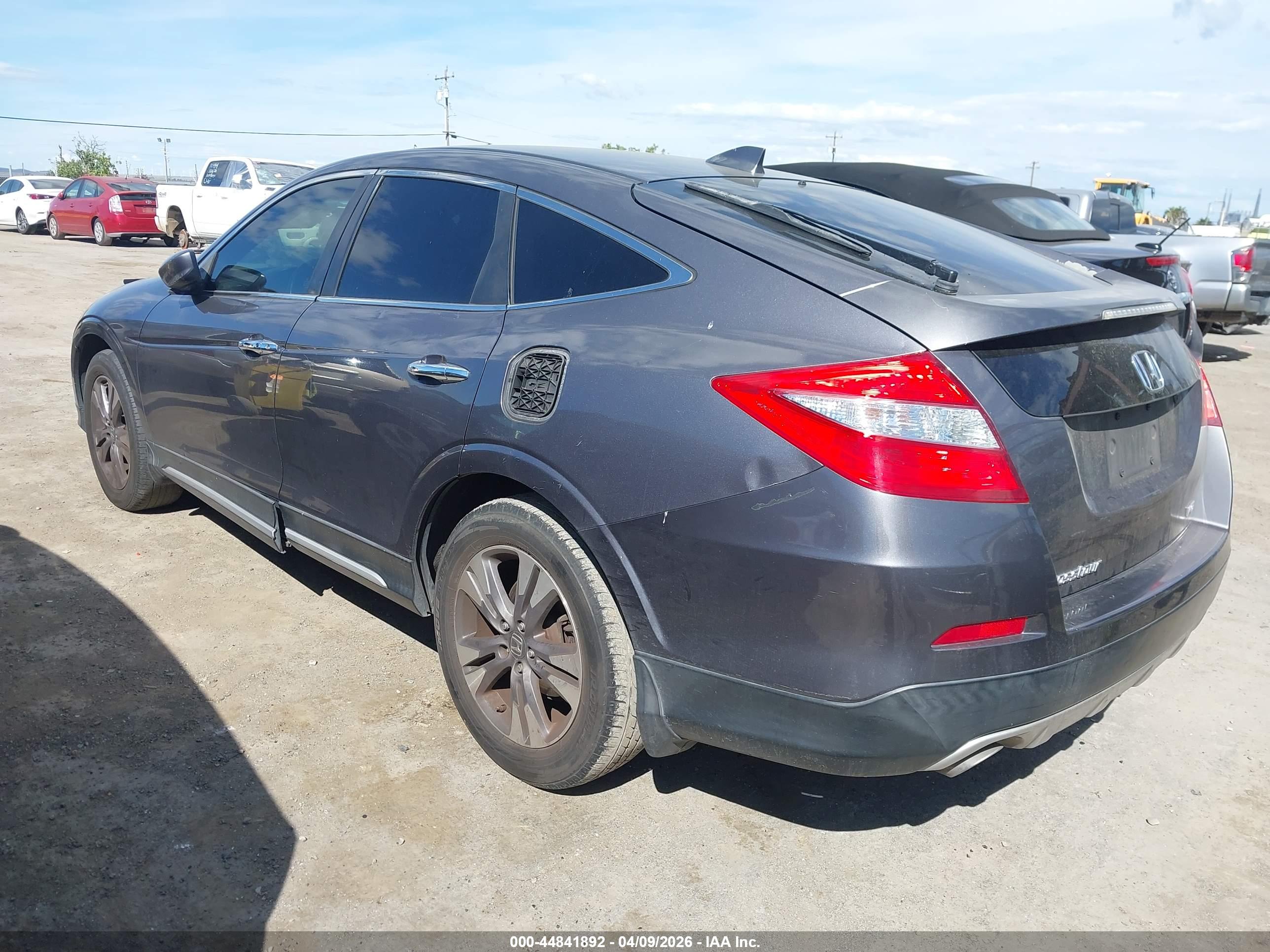 HONDA CROSSTOUR image 3