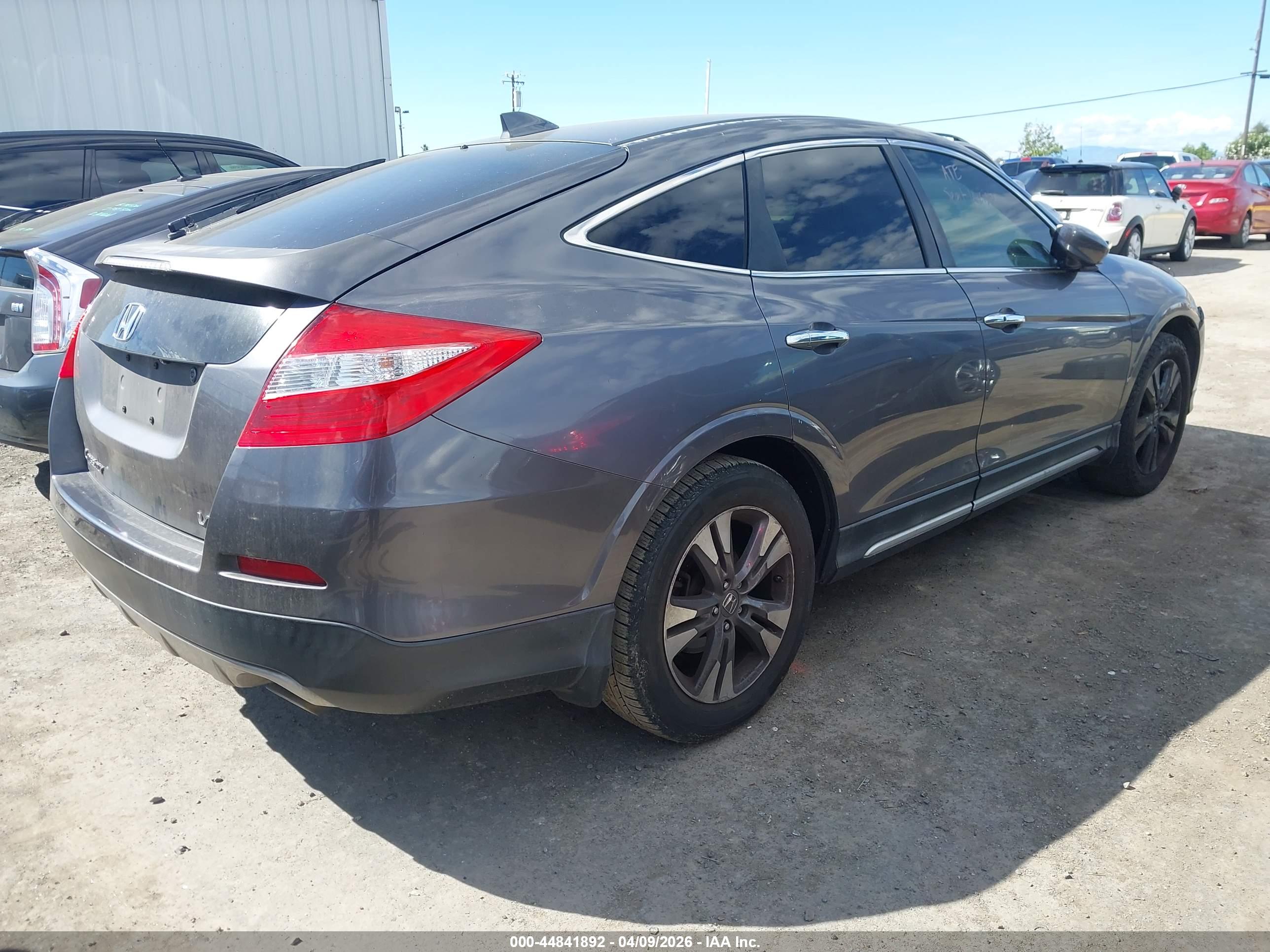 HONDA CROSSTOUR image 4
