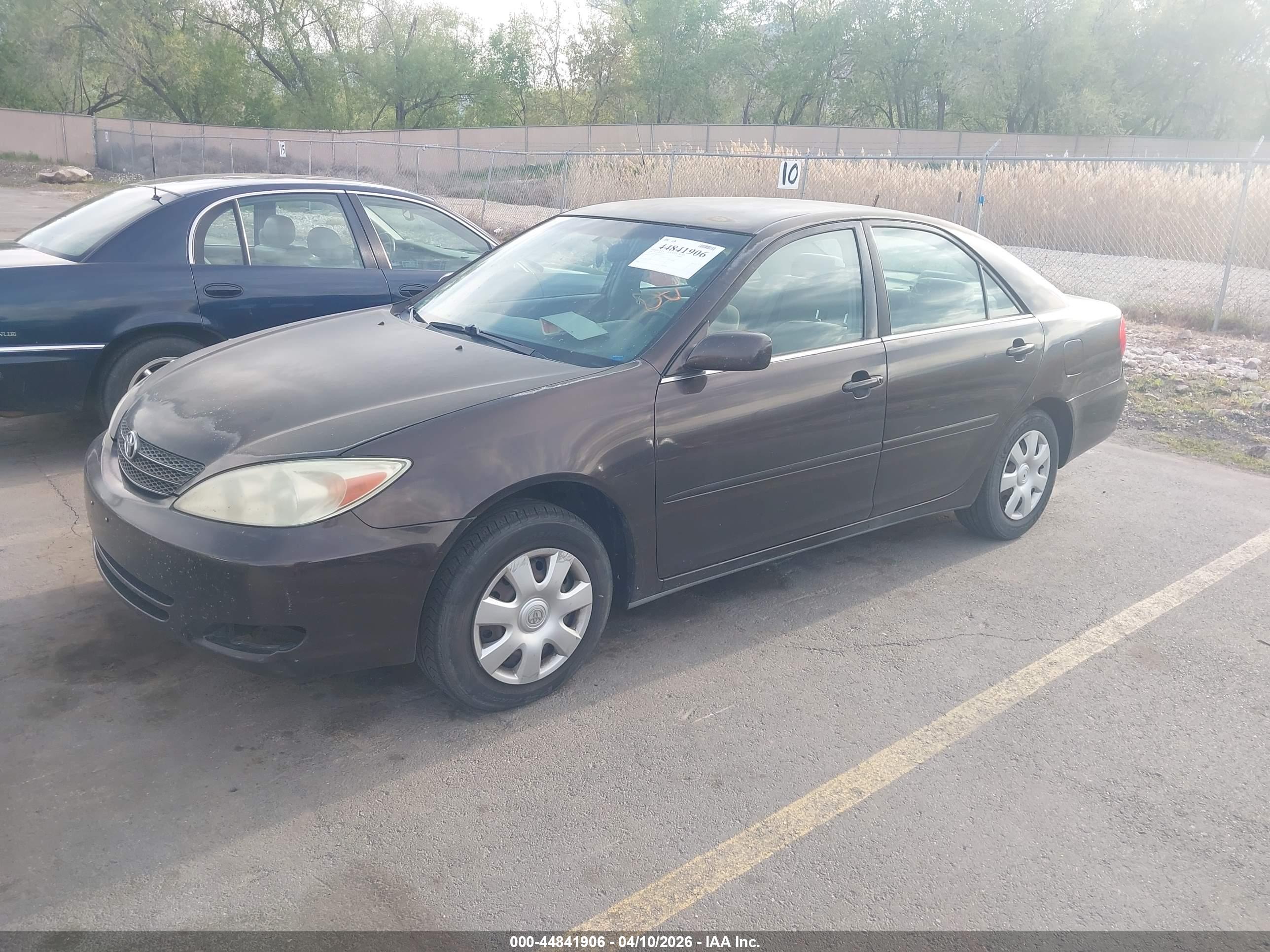 TOYOTA CAMRY image 2
