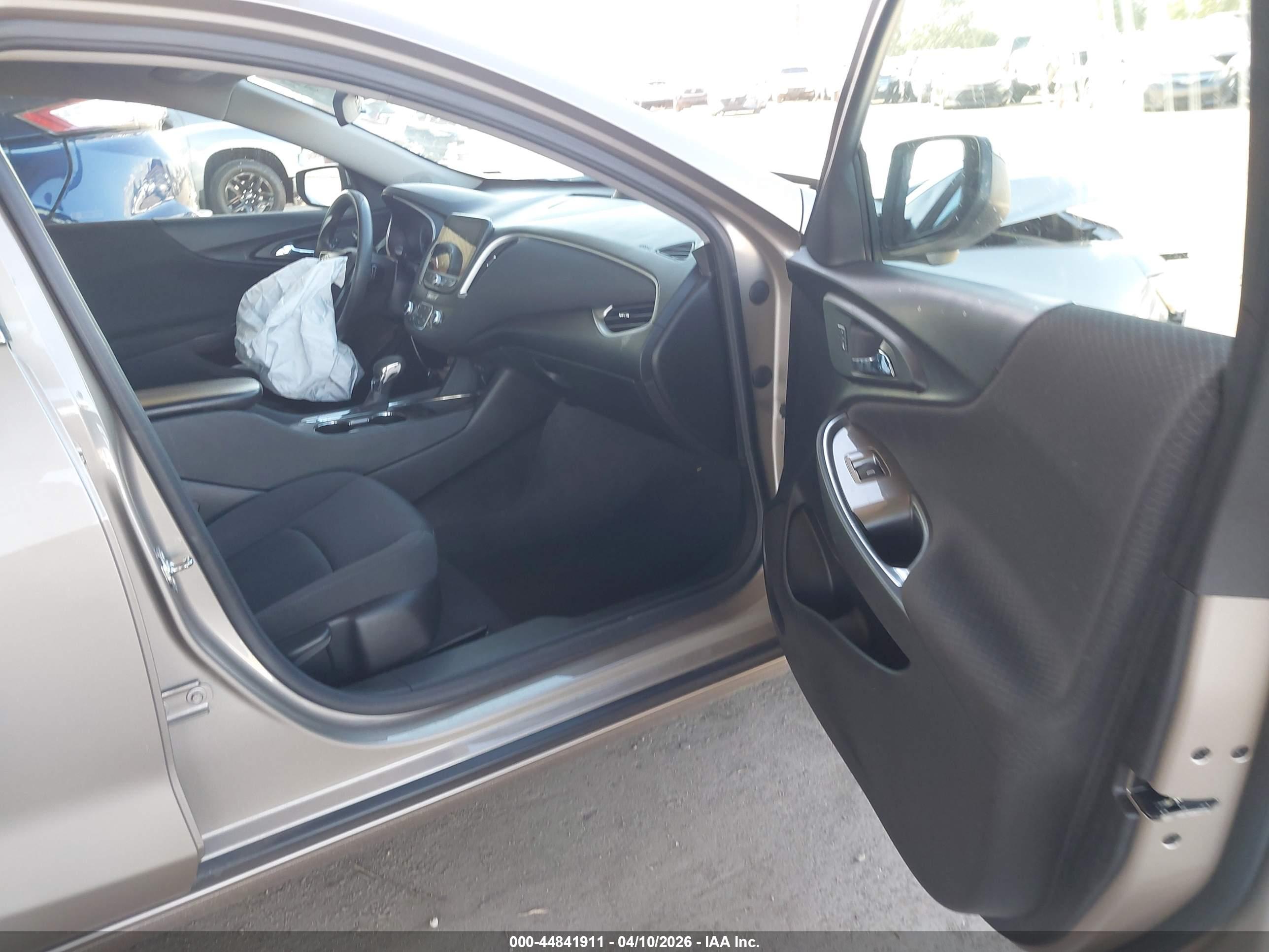 CHEVROLET MALIBU image 5