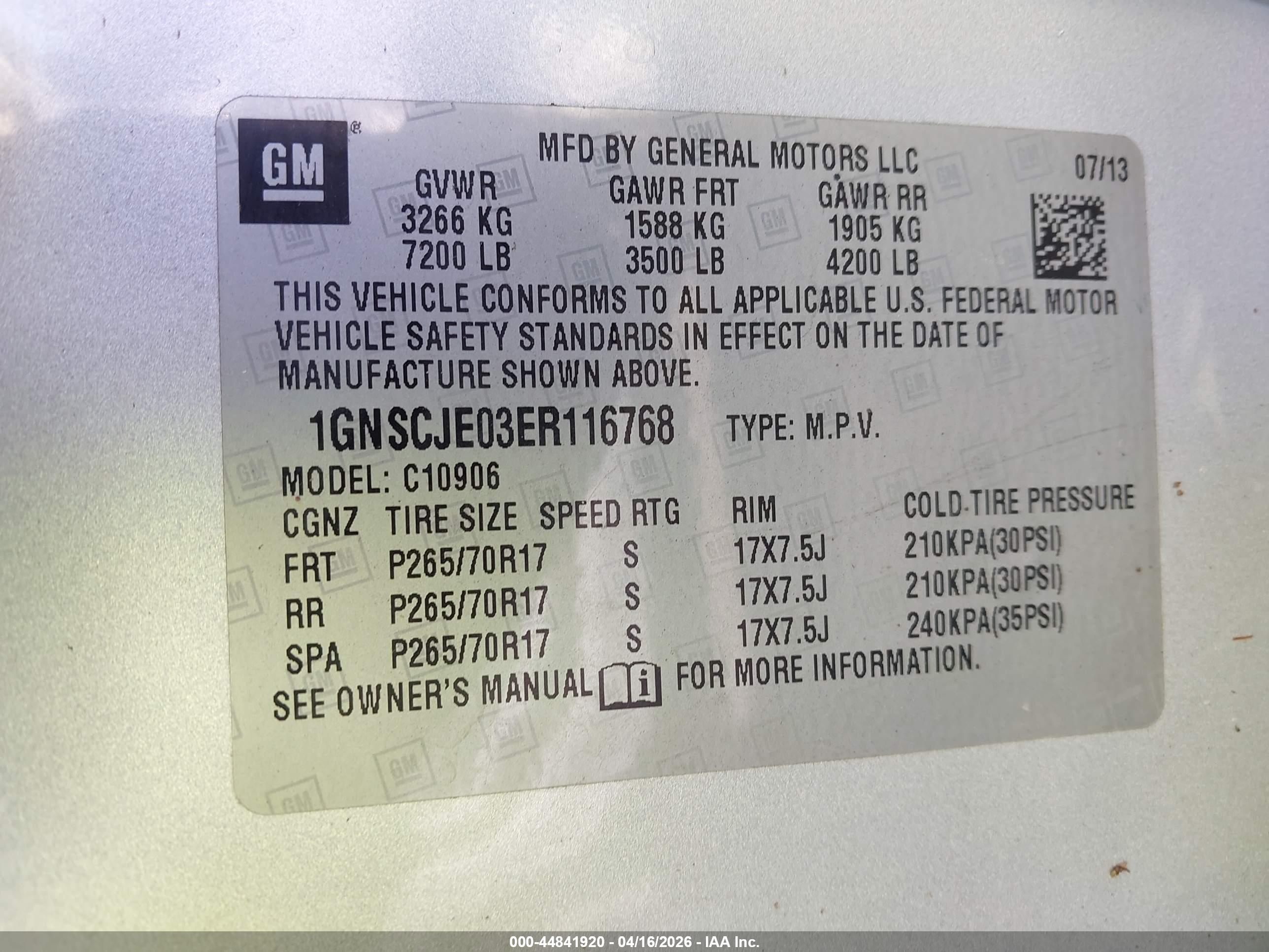 CHEVROLET SUBURBAN image 9