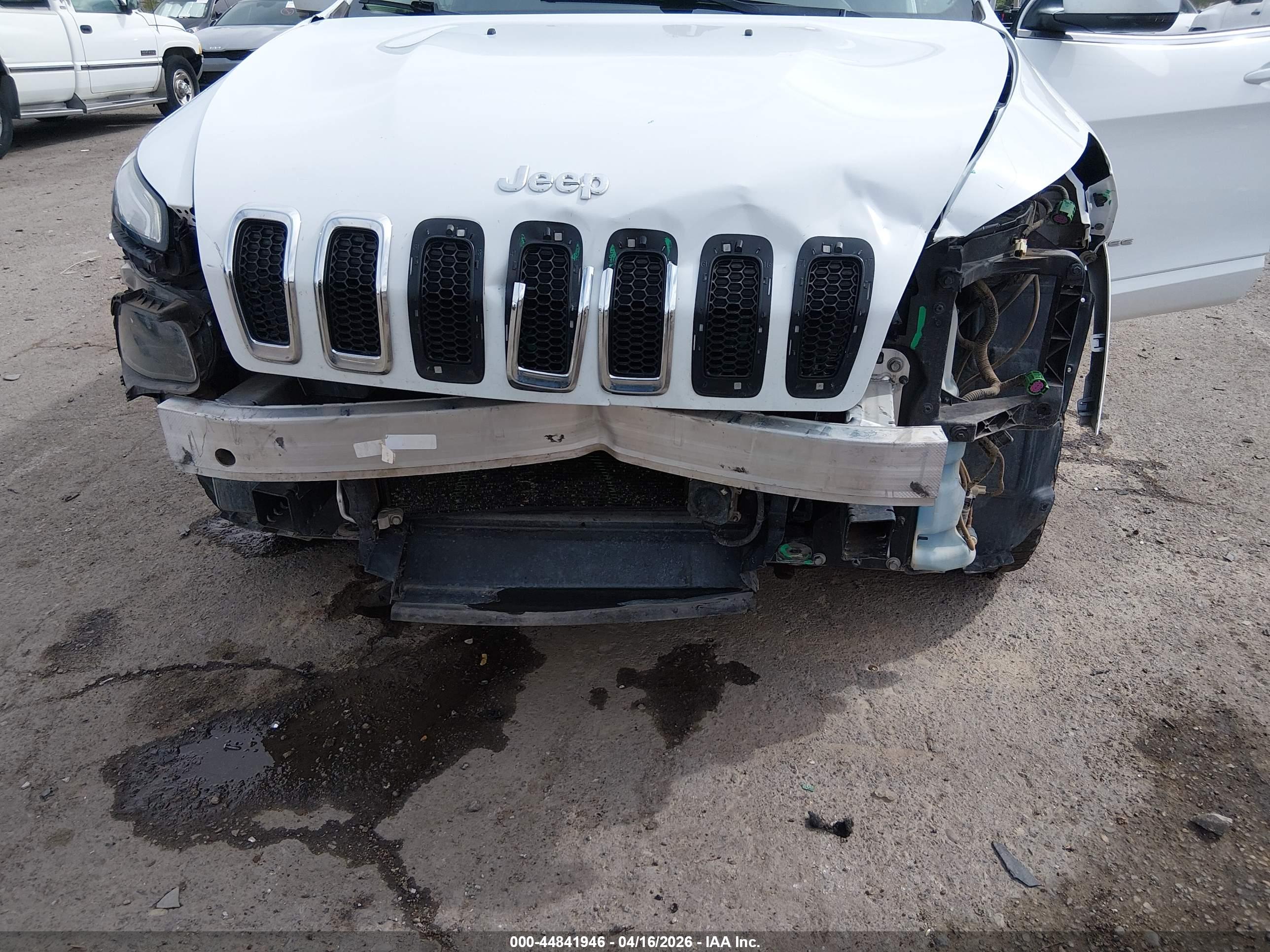 JEEP CHEROKEE image 6