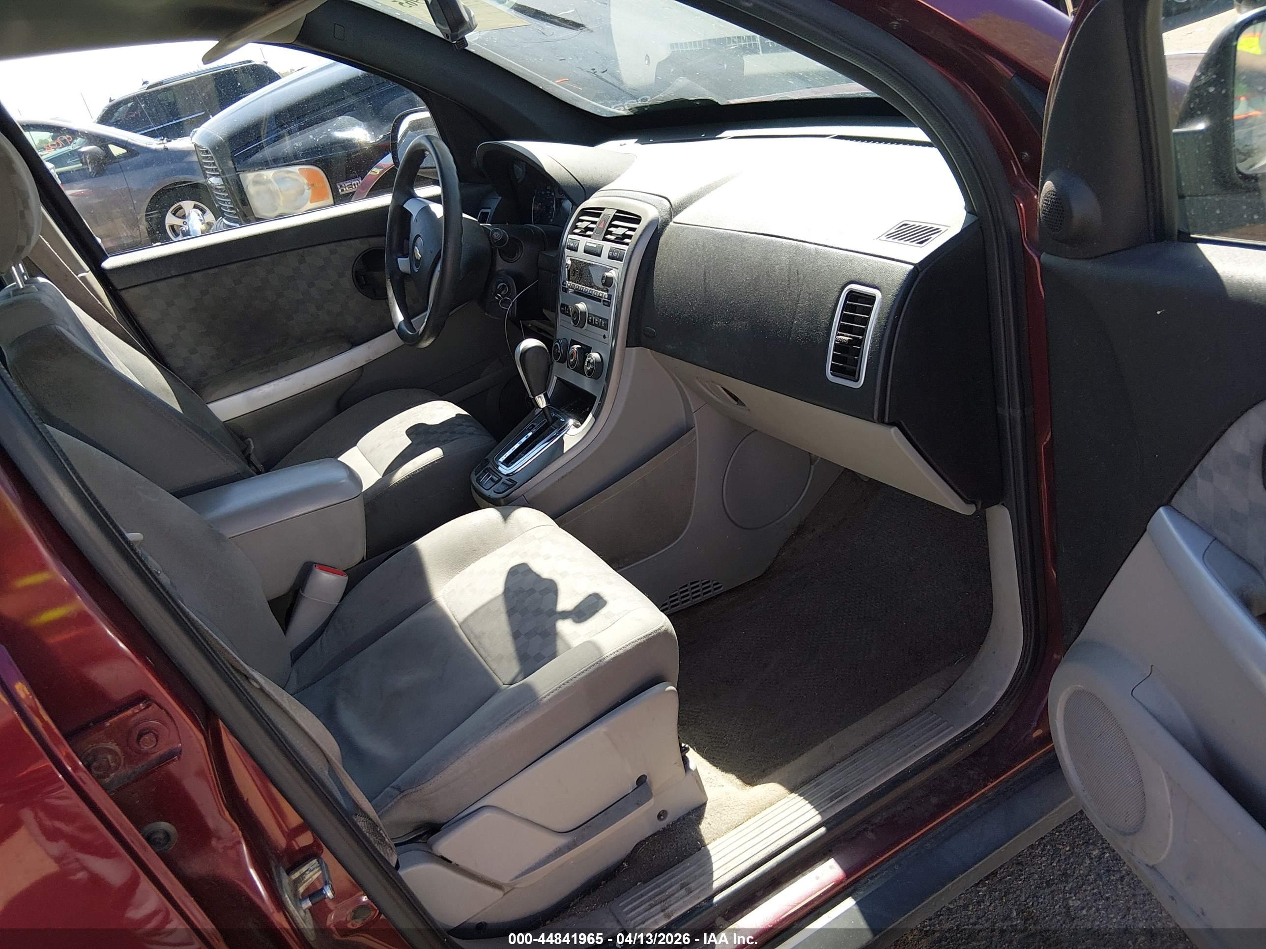CHEVROLET EQUINOX image 5
