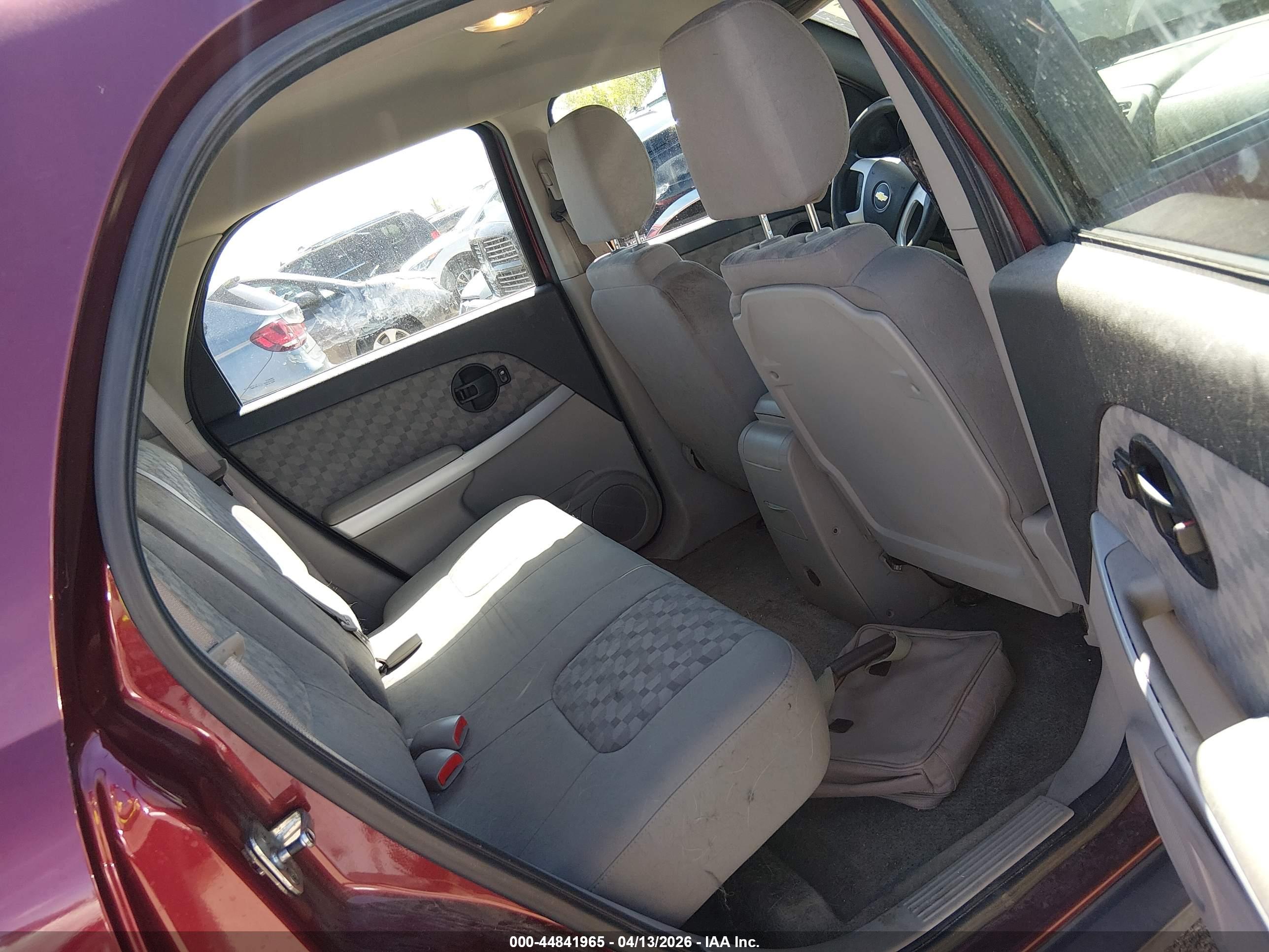 CHEVROLET EQUINOX image 8
