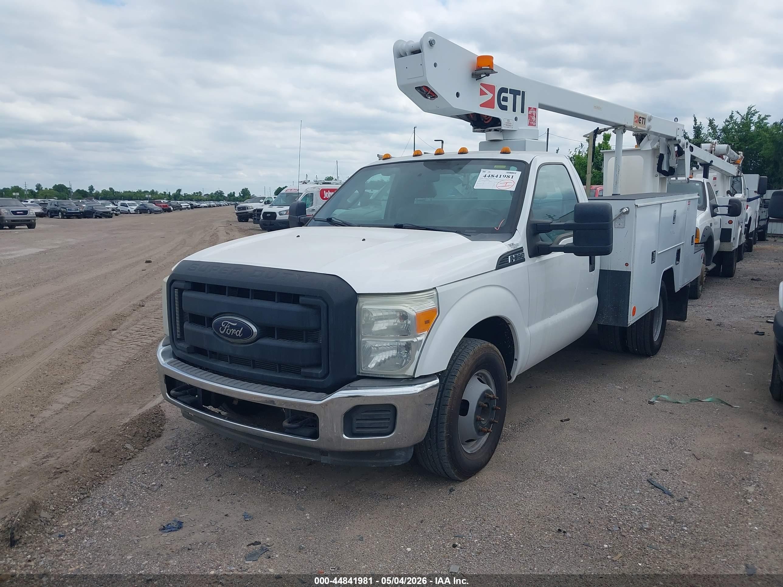 FORD F-350 image 2