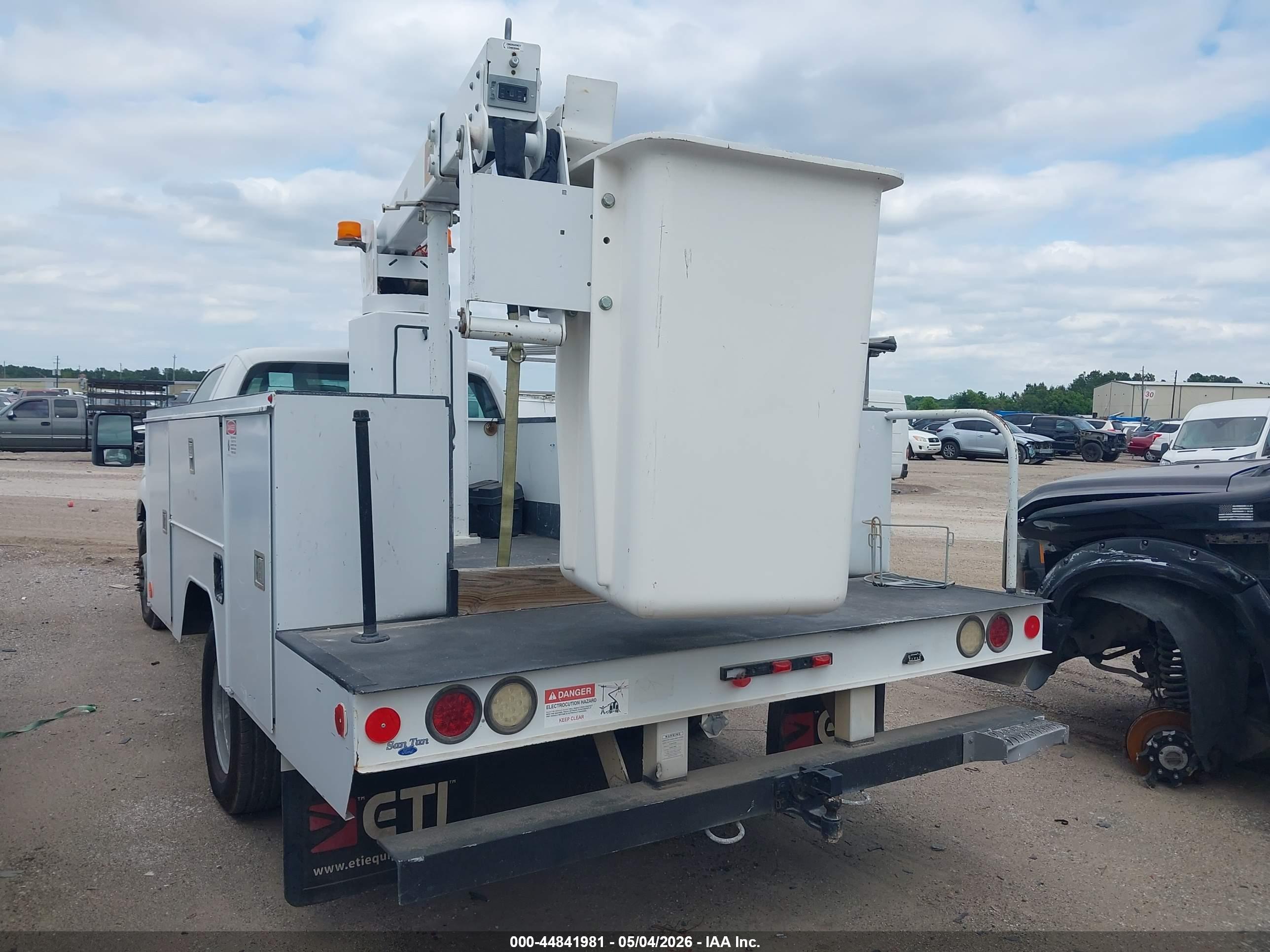FORD F-350 image 3