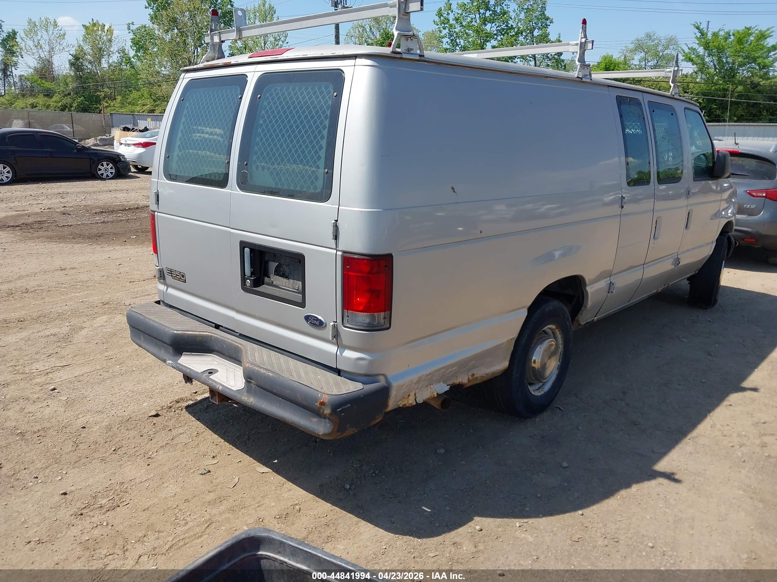 FORD E-350 image 4