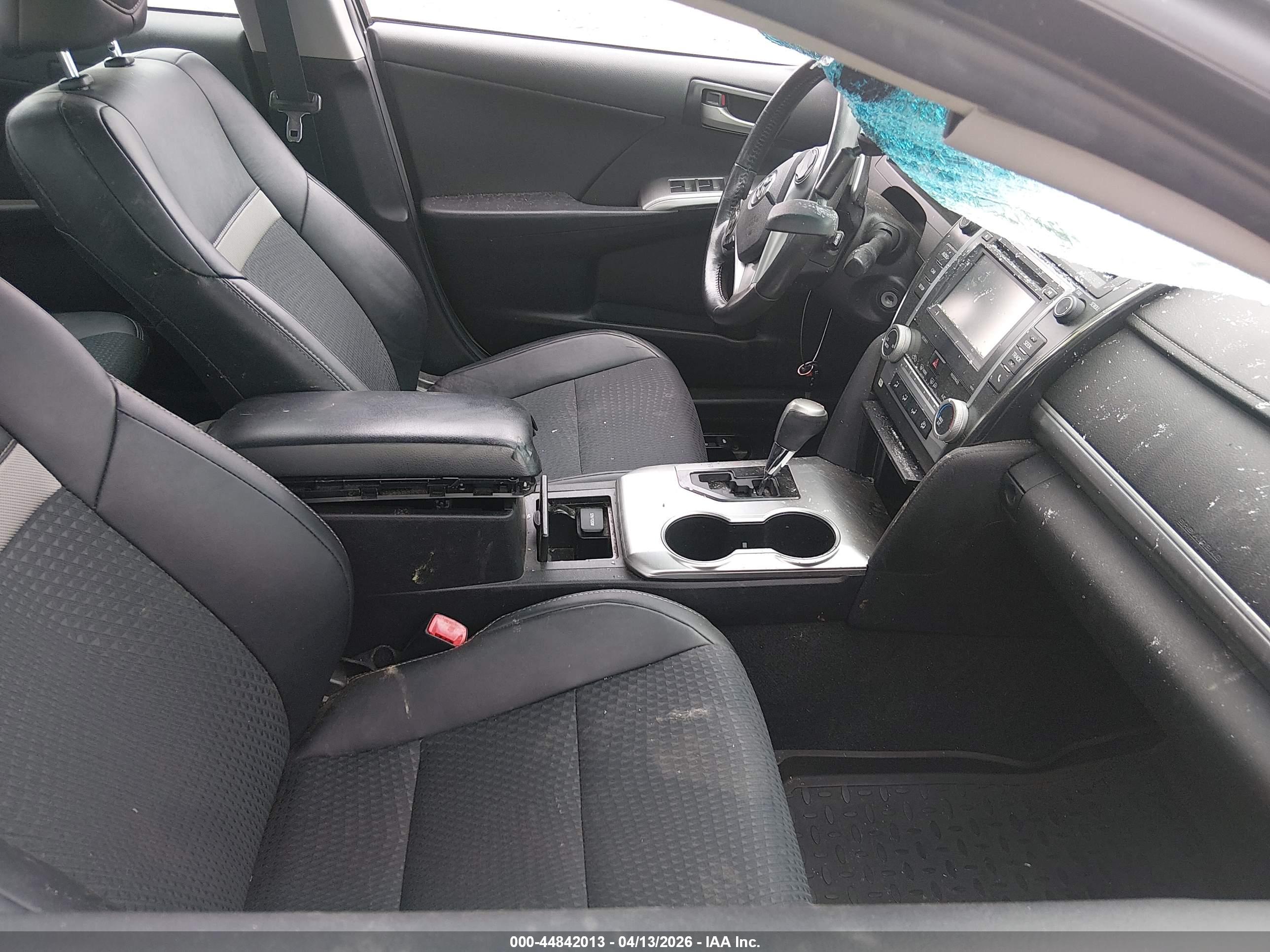 TOYOTA CAMRY image 5