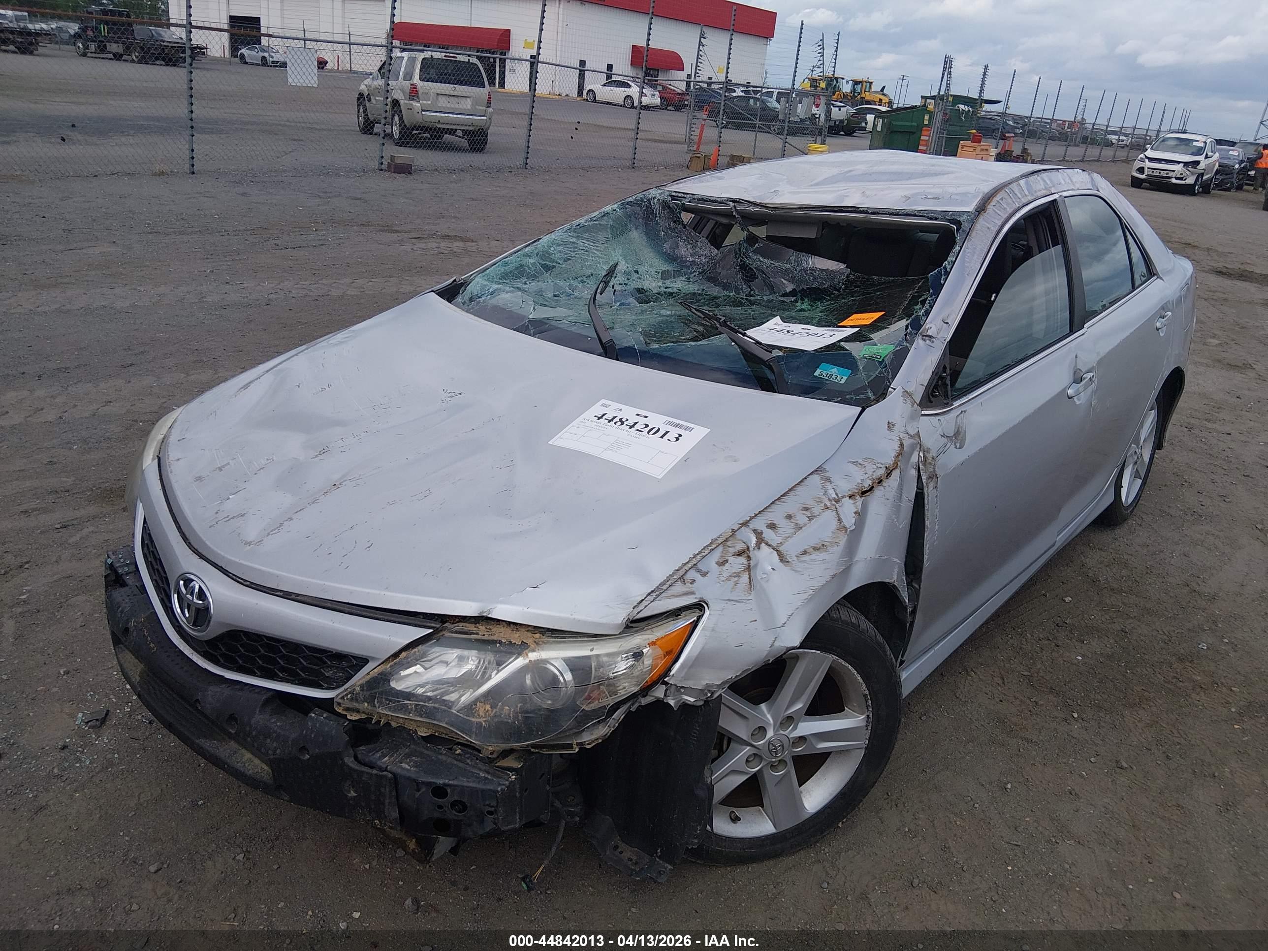 TOYOTA CAMRY image 6