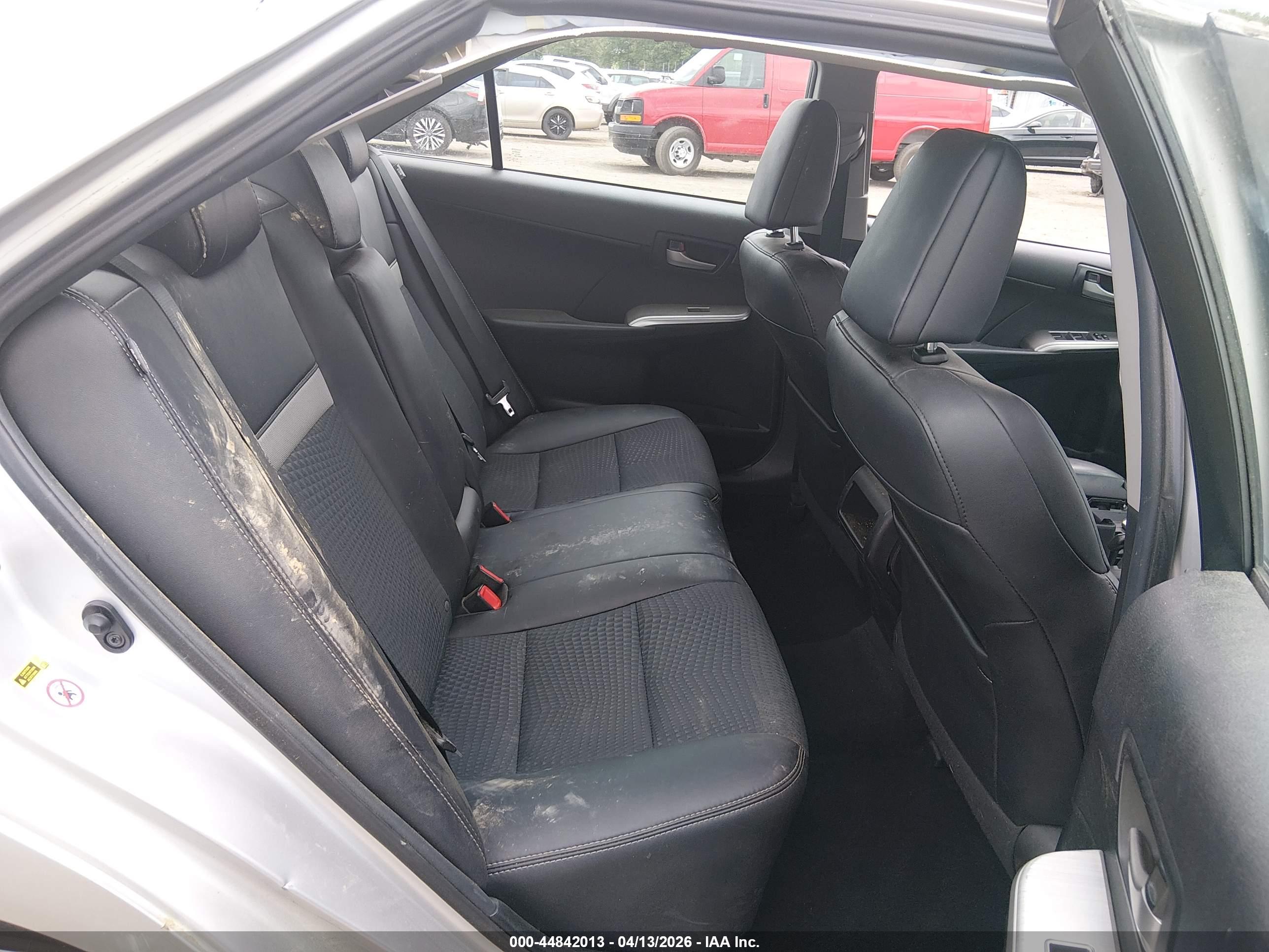 TOYOTA CAMRY image 8