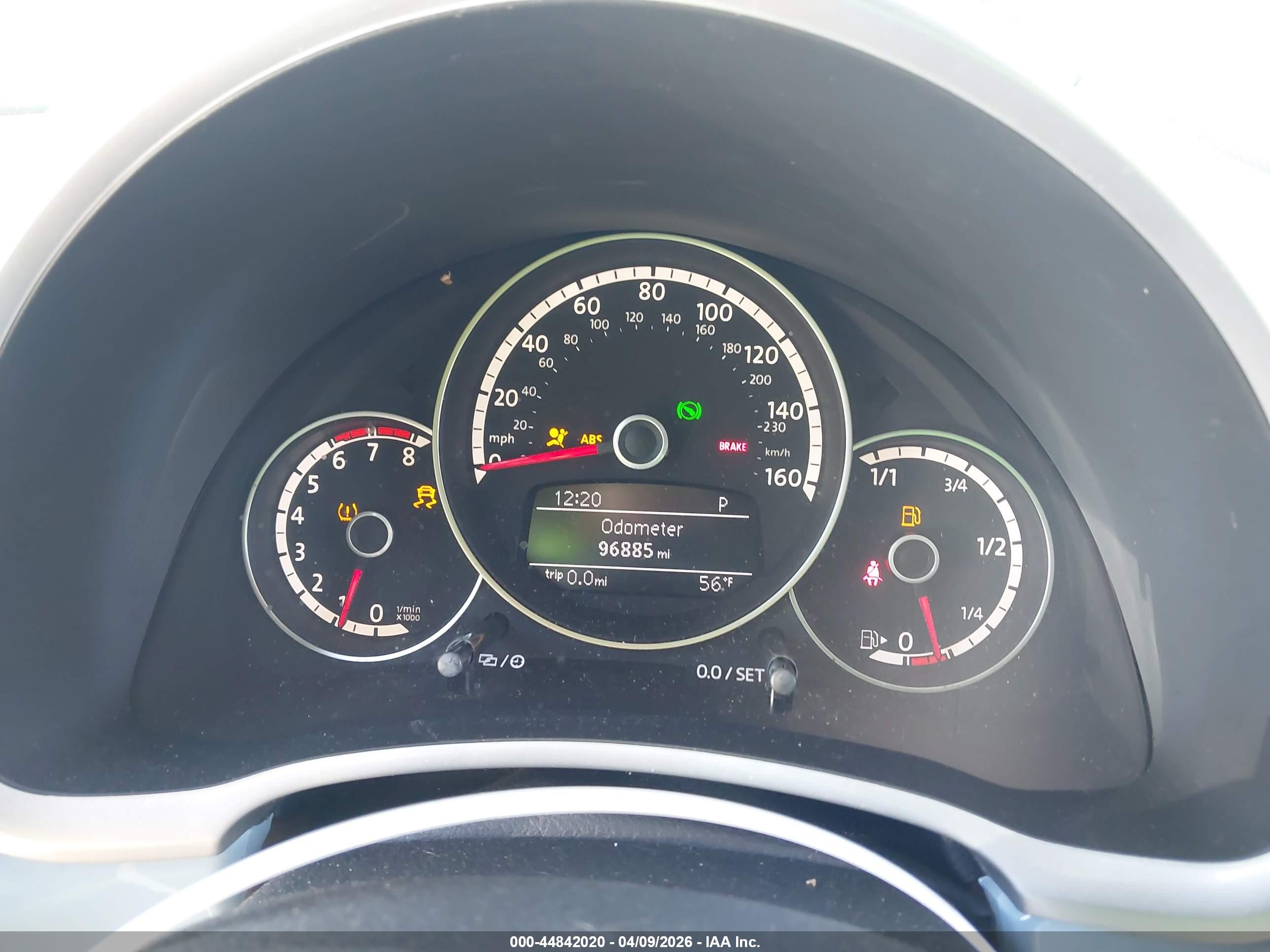 VOLKSWAGEN BEETLE image 7