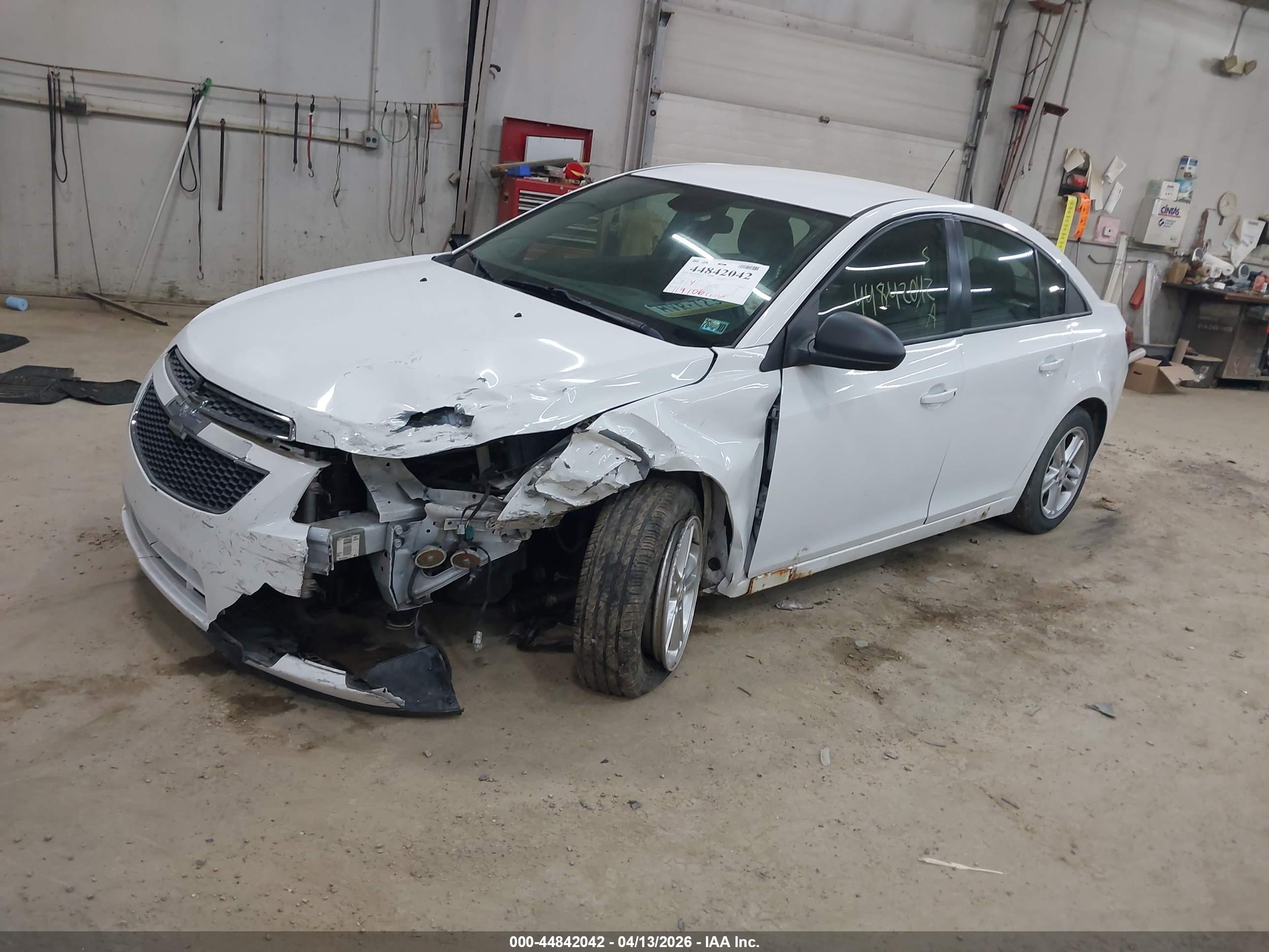 CHEVROLET CRUZE image 2