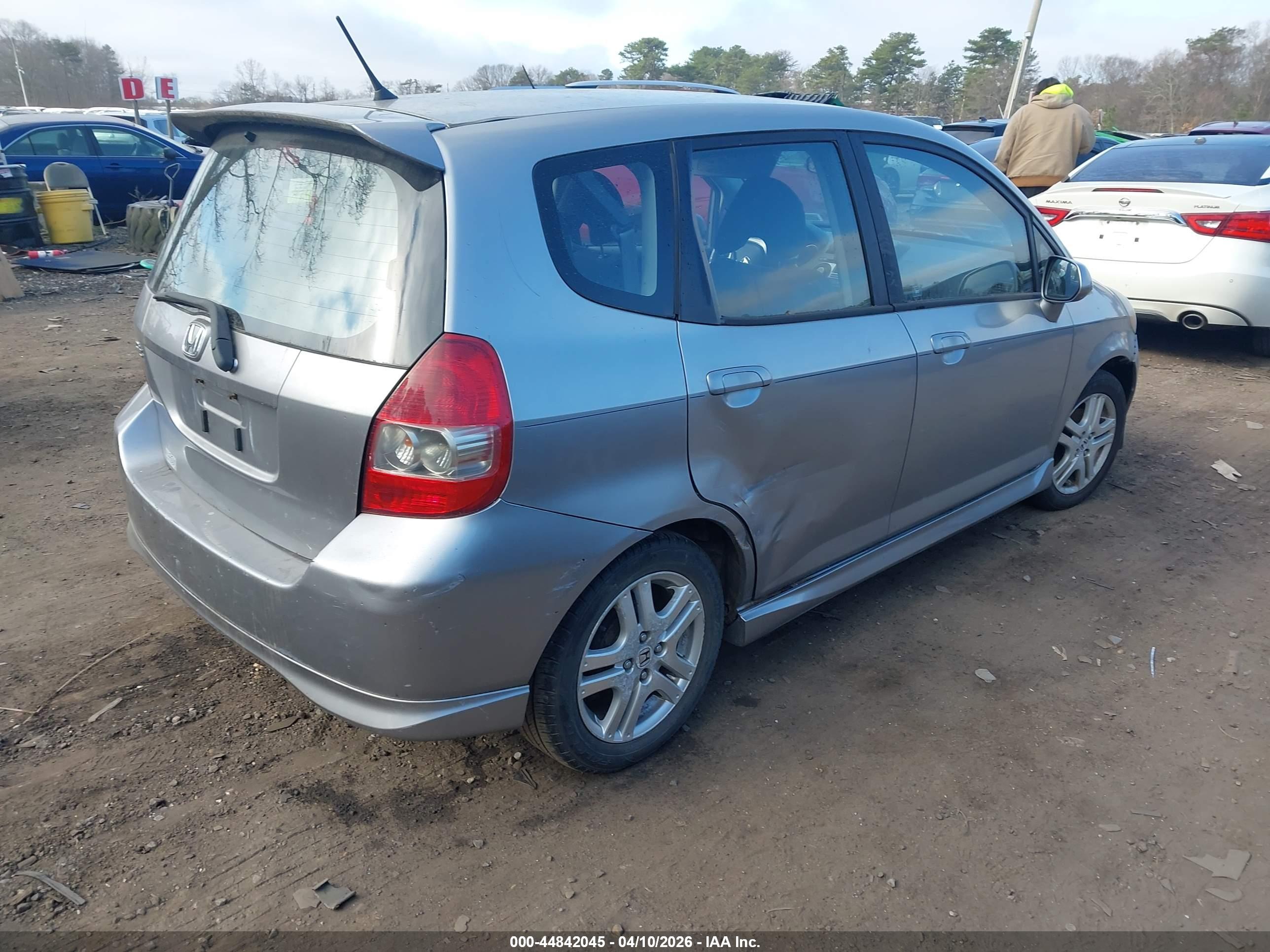 HONDA FIT image 4